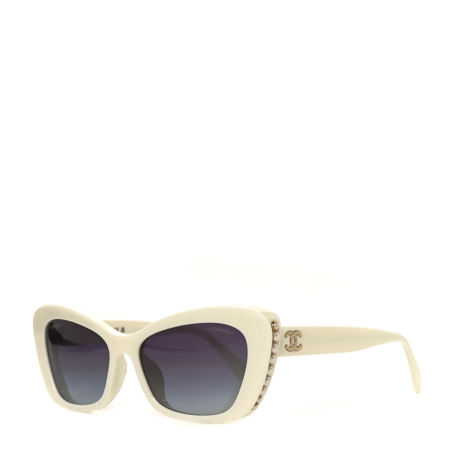 Chanel Acetate Pearl Cat Eye CC Sunglasses 5481-H-A White 1861763 | FASHIONPHILE (US)