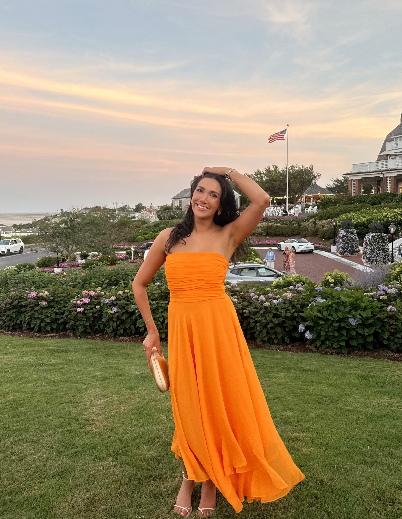 Gretchen and max’s wedding welcome party look 🩷🩷🩷 the comfiest (i think) wedding heels and i loveee the dress. Wearing a size M