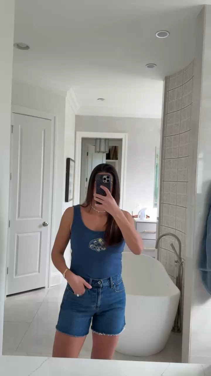 This oyster tank omg!! 🦪 

TTS: M / 28 in shorts!

Abercrombie, one piece, a&f, Abercrombie order, Abercrombie sizing, size guide, a&f sizing, fashion haul, grace white

#LTKgrwm #LTKootd #LTKmomlife