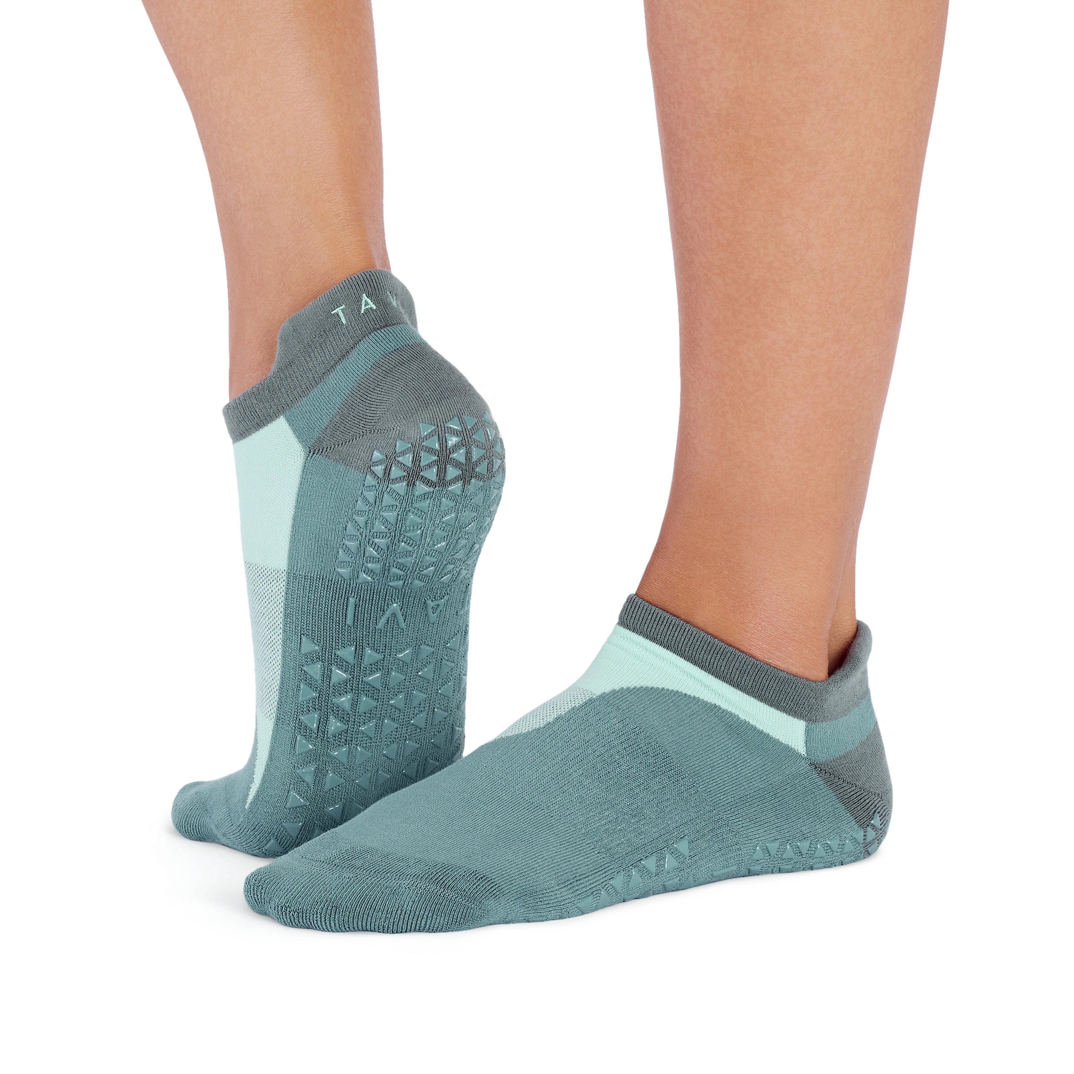 Savvy Grip Socks | Tavi