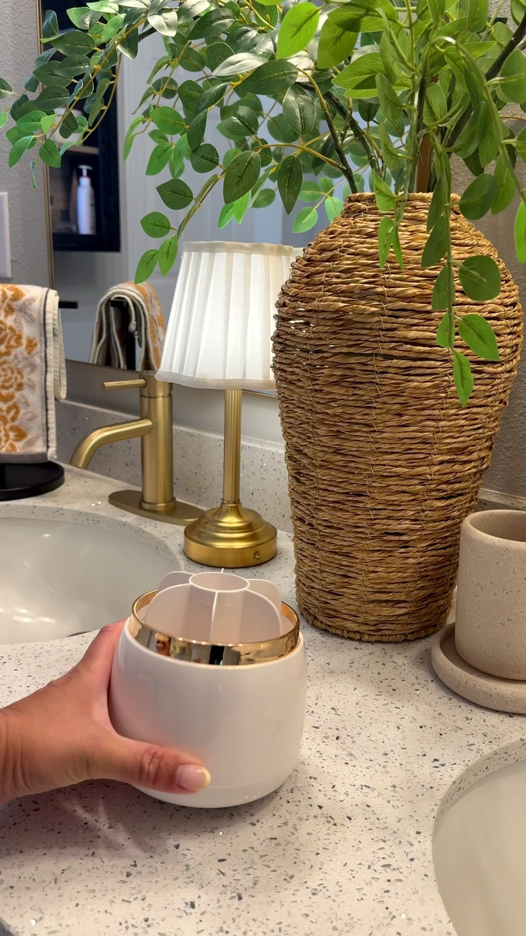 Affordable bath finds I would buy again- lots of great options for any bathroom 👏🏽

Amazon home finds, Amazon bathroom finds, guest bathroom, master bathroom, easy bathroom upgrades, home upgrades, affordable home finds, affordable bathroom finds, home hacks

#LTKHome #LTKSaleAlert