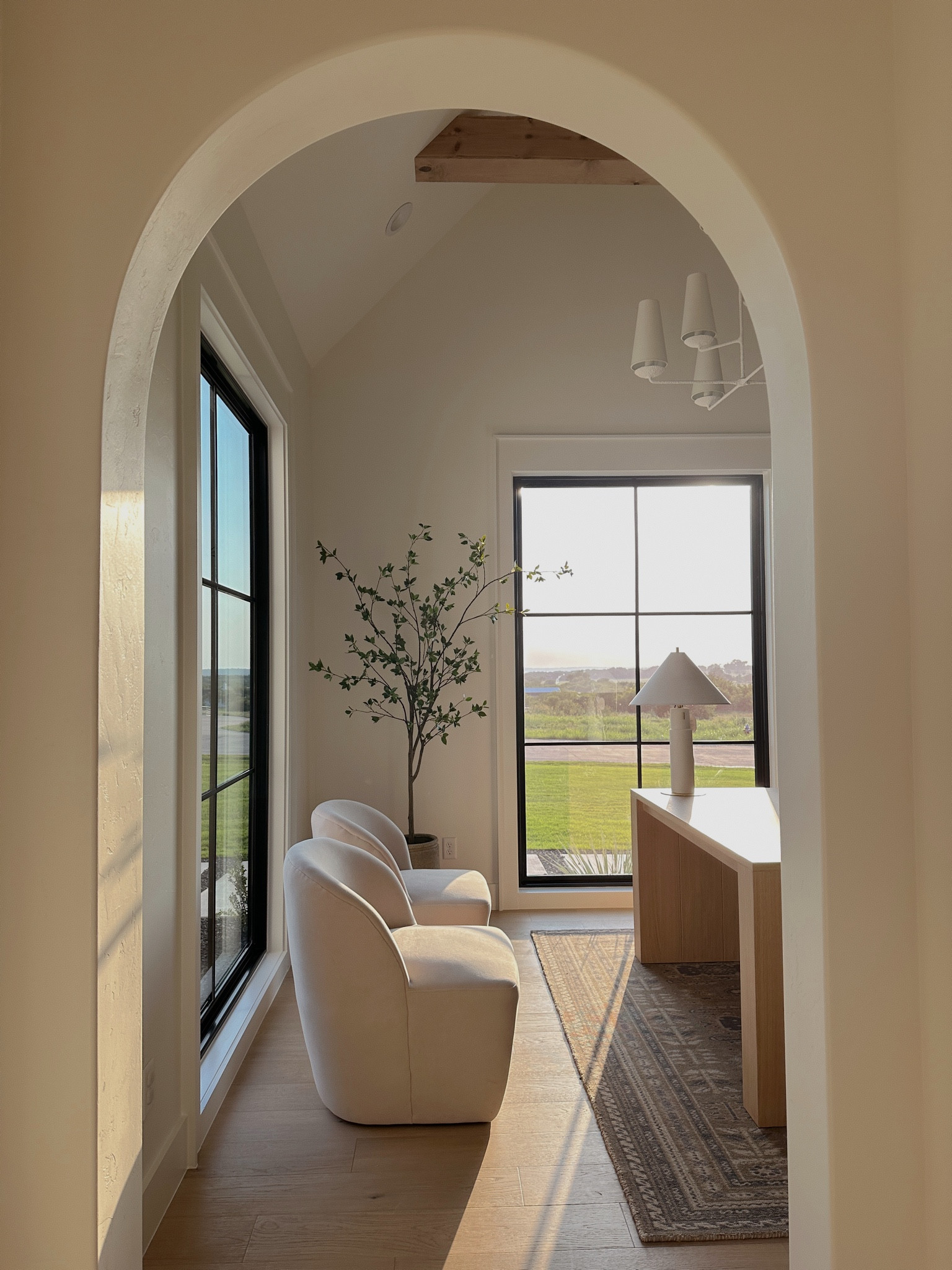 Loving this faux tree from Amazon & it's on MAJOR sale right now for Amazon Prime Day!🌿

#fauxtree #amazonfinds #amazontree #primeday

#LTKhome #LTKunder100 #LTKxPrimeDay