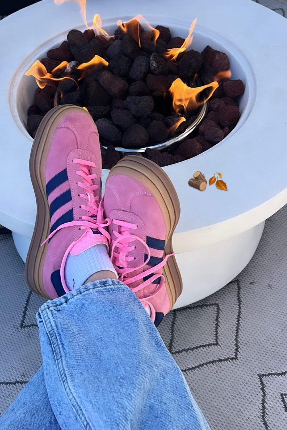 Gas fire pit 🍂🔥
Fall fashion, fall outfit, sambas outfit

#LTKHoliday #LTKhome #LTKSeasonal