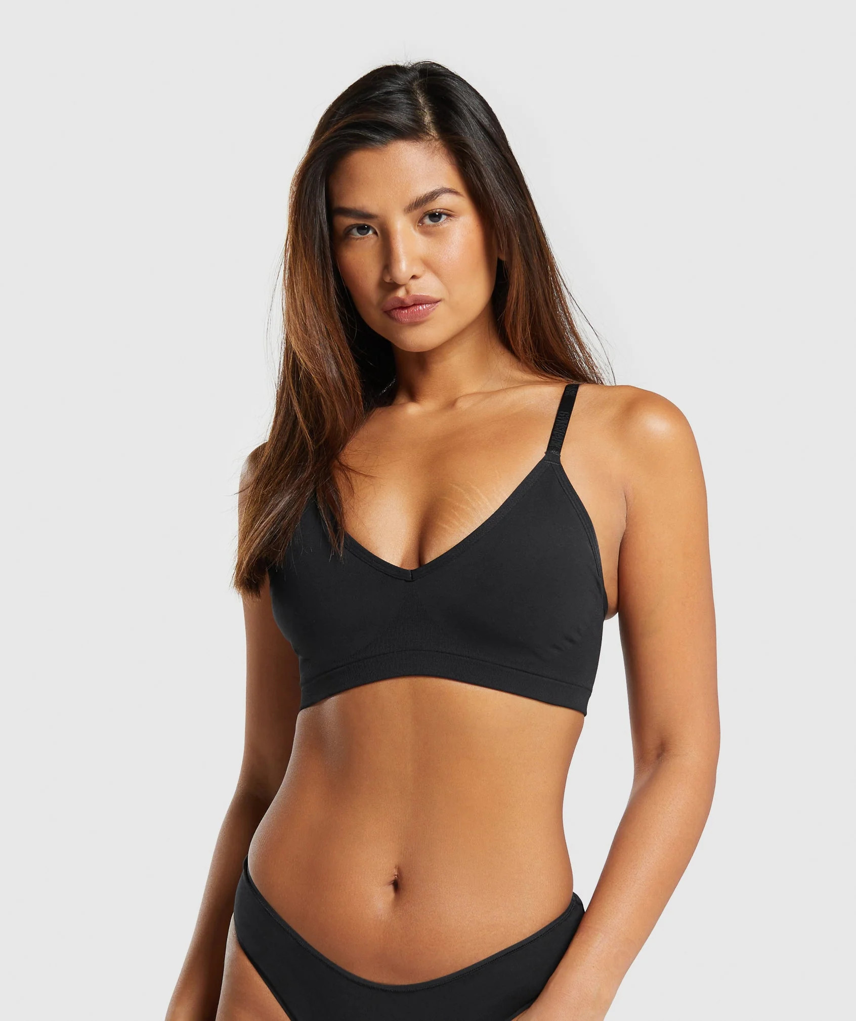 Gymshark Seamless V Neck Bralette - Black | Gymshark AU