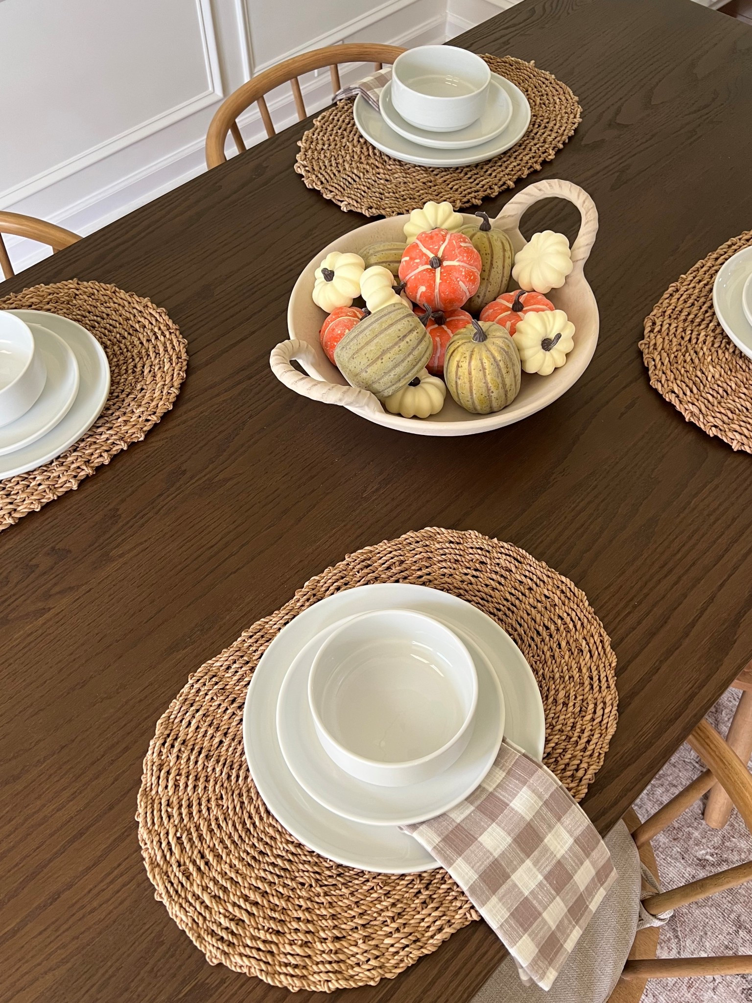 Fall decor in full swing 🍂🤎