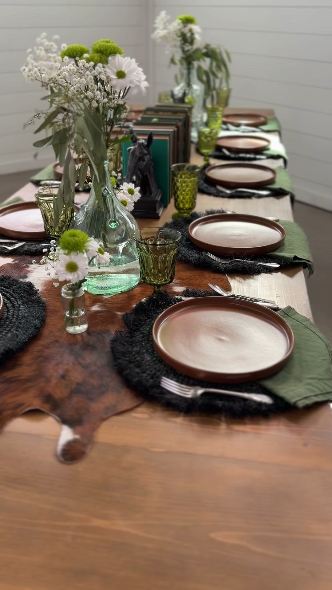 Western Inspired St. Patrick’s Day tablescapee

#LTKSeasonal #LTKHome #LTKStyleTip