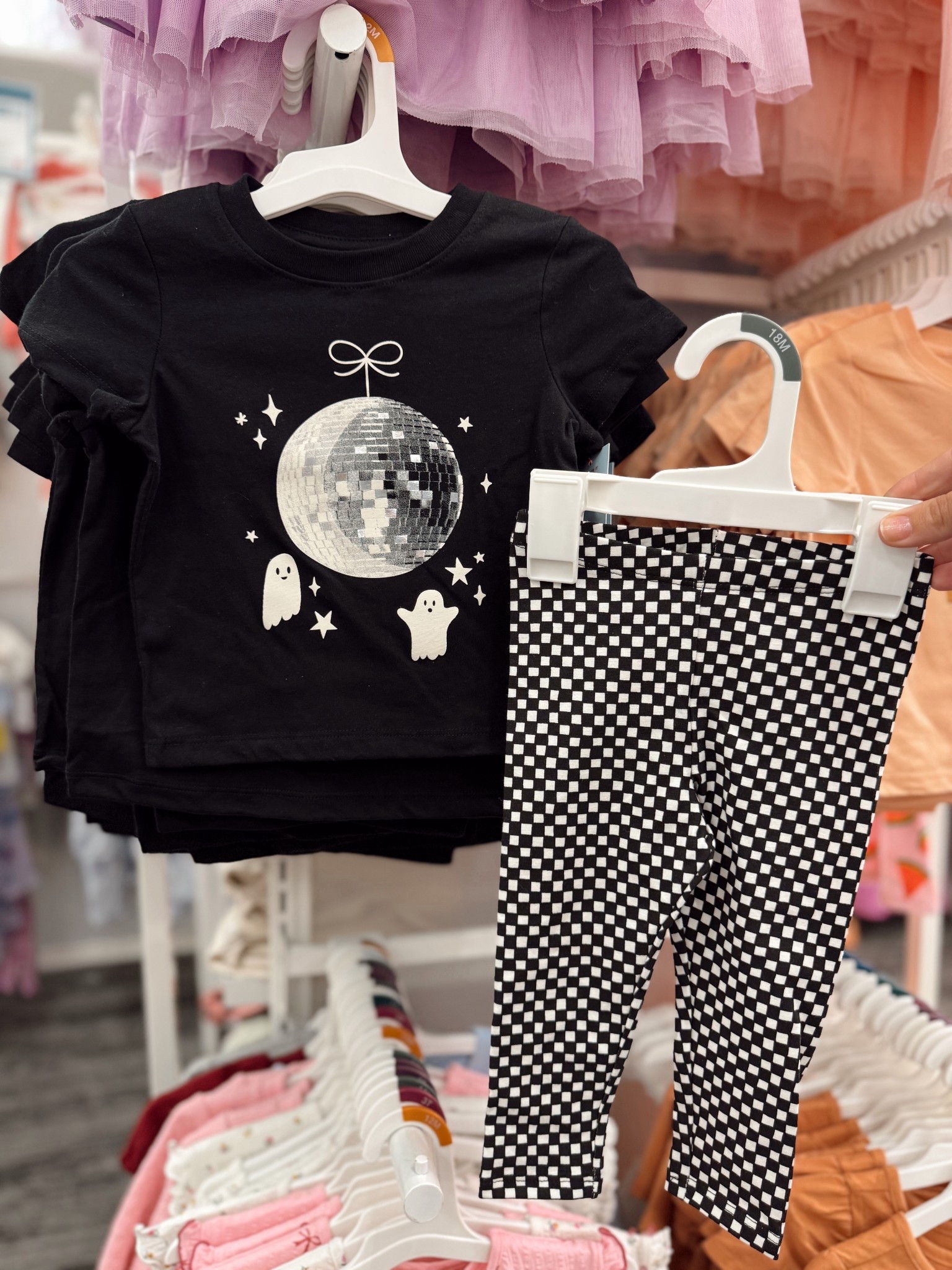 Toddler halloween outfit idea 🖤

#LTKStyleTip #LTKKids #LTKSeasonal