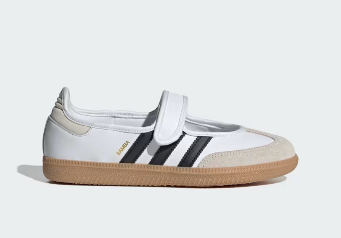 These are everywhere right now!🤍
Such a good everyday sneaker — goes with literally everything and so easy to throw on!

Trending, shoes, flats, marry Jane, @adidas 

#LTKMidsize #LTKSeasonal #LTKootd