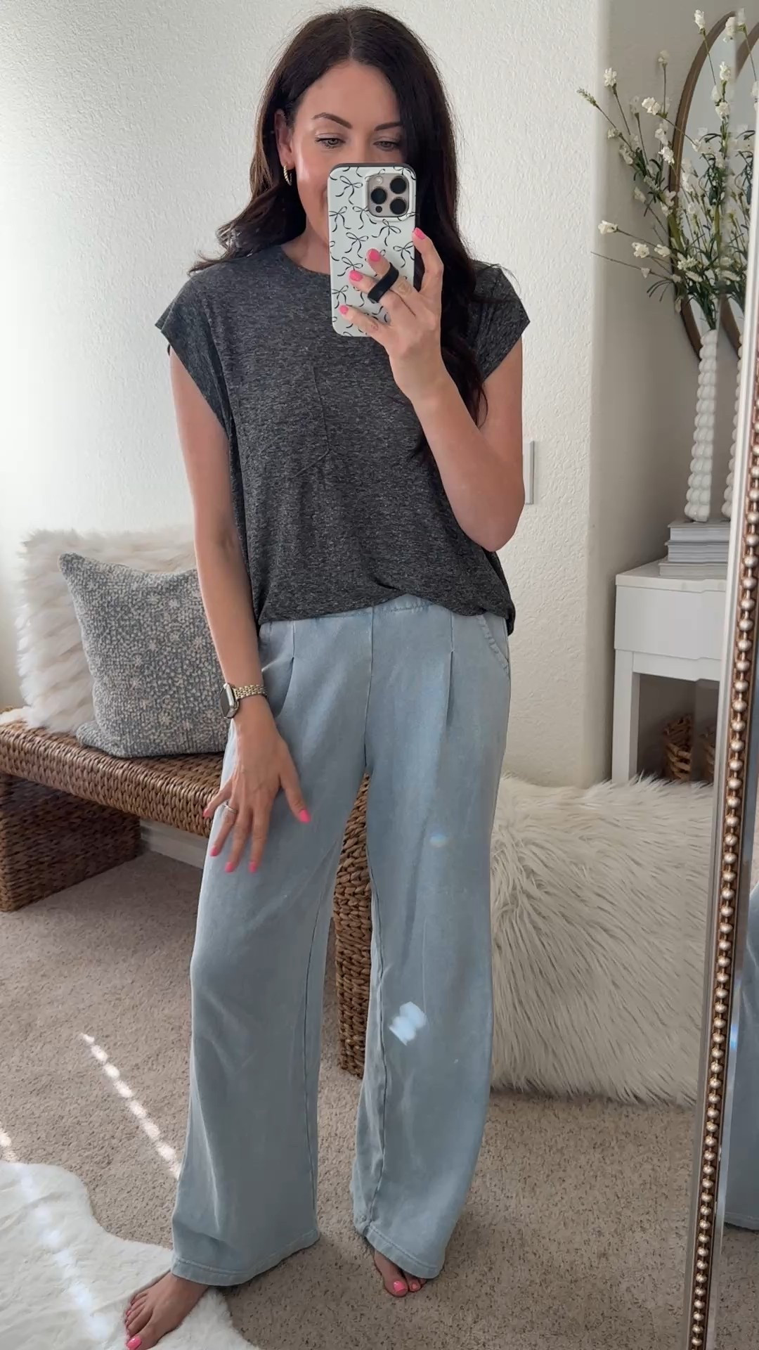 Aerie trousers sweats on sale + an additional 30% off making them only $27!!! I wear an xs regular, they do come in short + tall lengths 

#LTKSaleAlert #LTKFindsUnder50 #LTKSeasonal