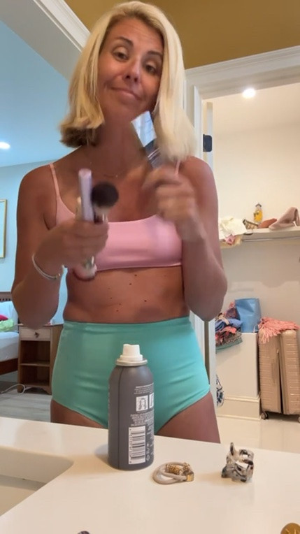 My GRWM essentials for the beach! Dry shampoo a MUST!!

Swim top - small
Swim bottoms - medium 
Dibs - Desert Island Duo in Shade 1
Lips - Peach Brandy 
Mascara - brown 

* use code MIXANDMATCH at Dibs

#LTKdayinmylife #LTKgrwm #LTKmomlife
