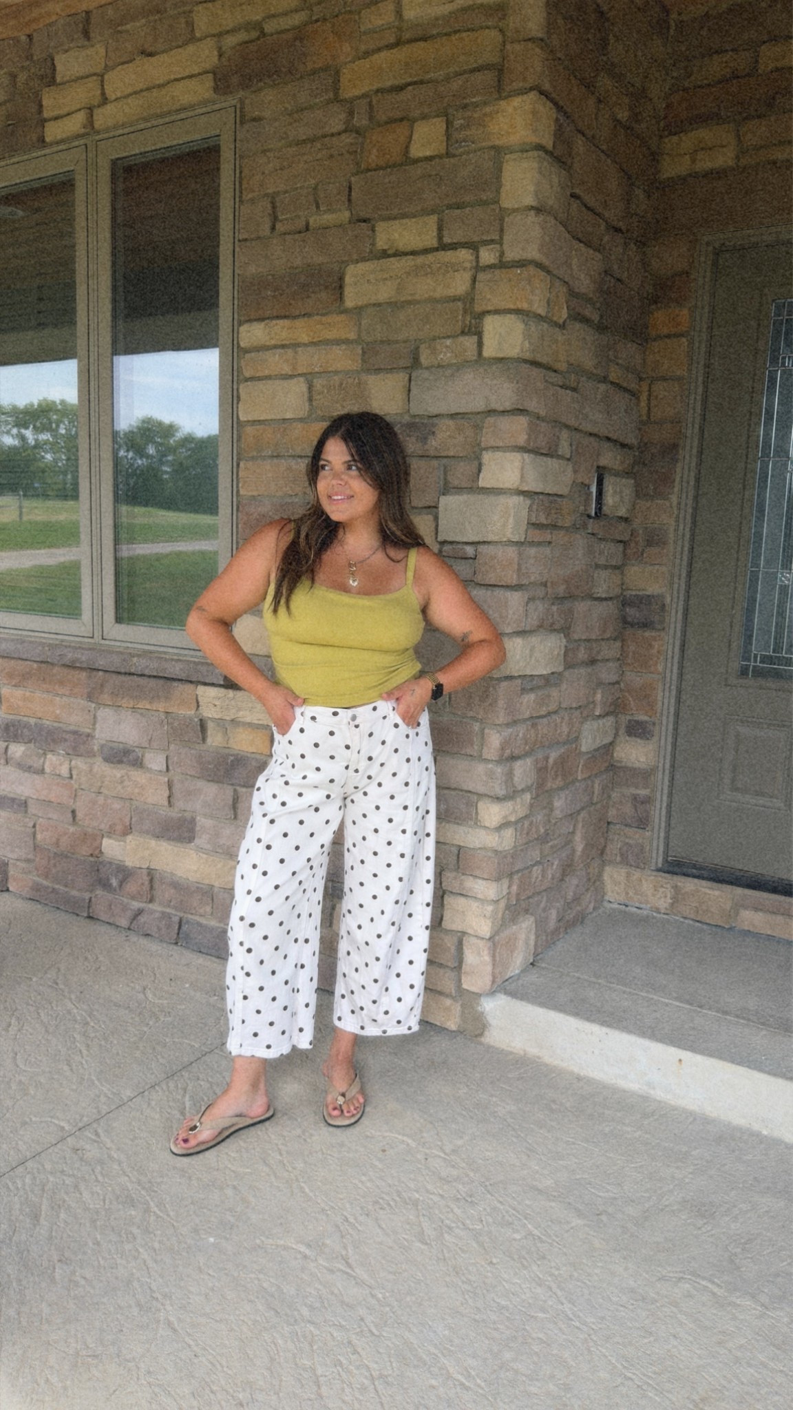 Summer ootd - everything from Amazon! 

Poke it up pants size XL/14
Tank top with built-in bra size XL

Midsize, size 12, size 14, mom style, curvy outfit, thick tummy approved