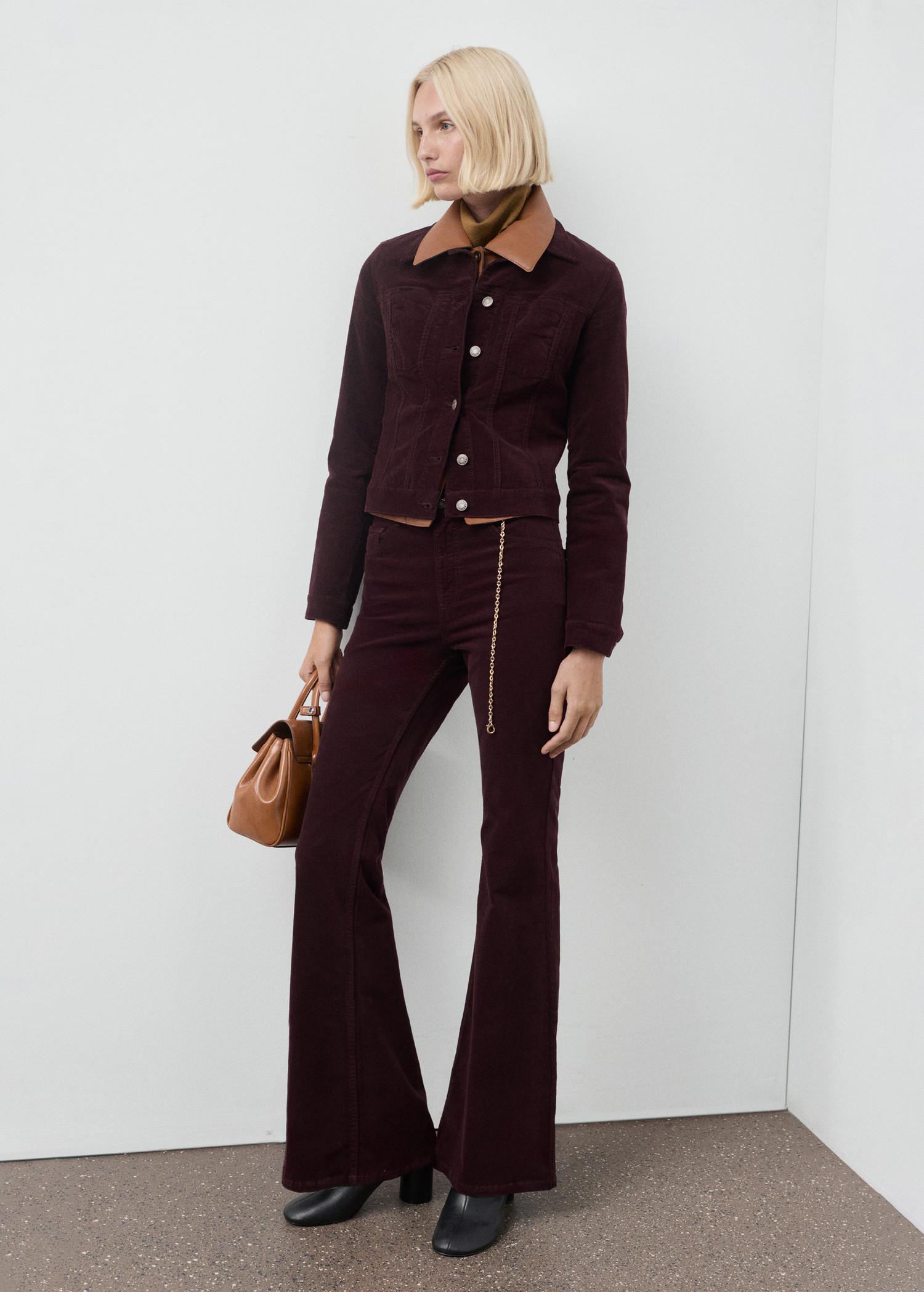 Velvet flared jeans - Women | MANGO USA | Mango (US/MX/AU)