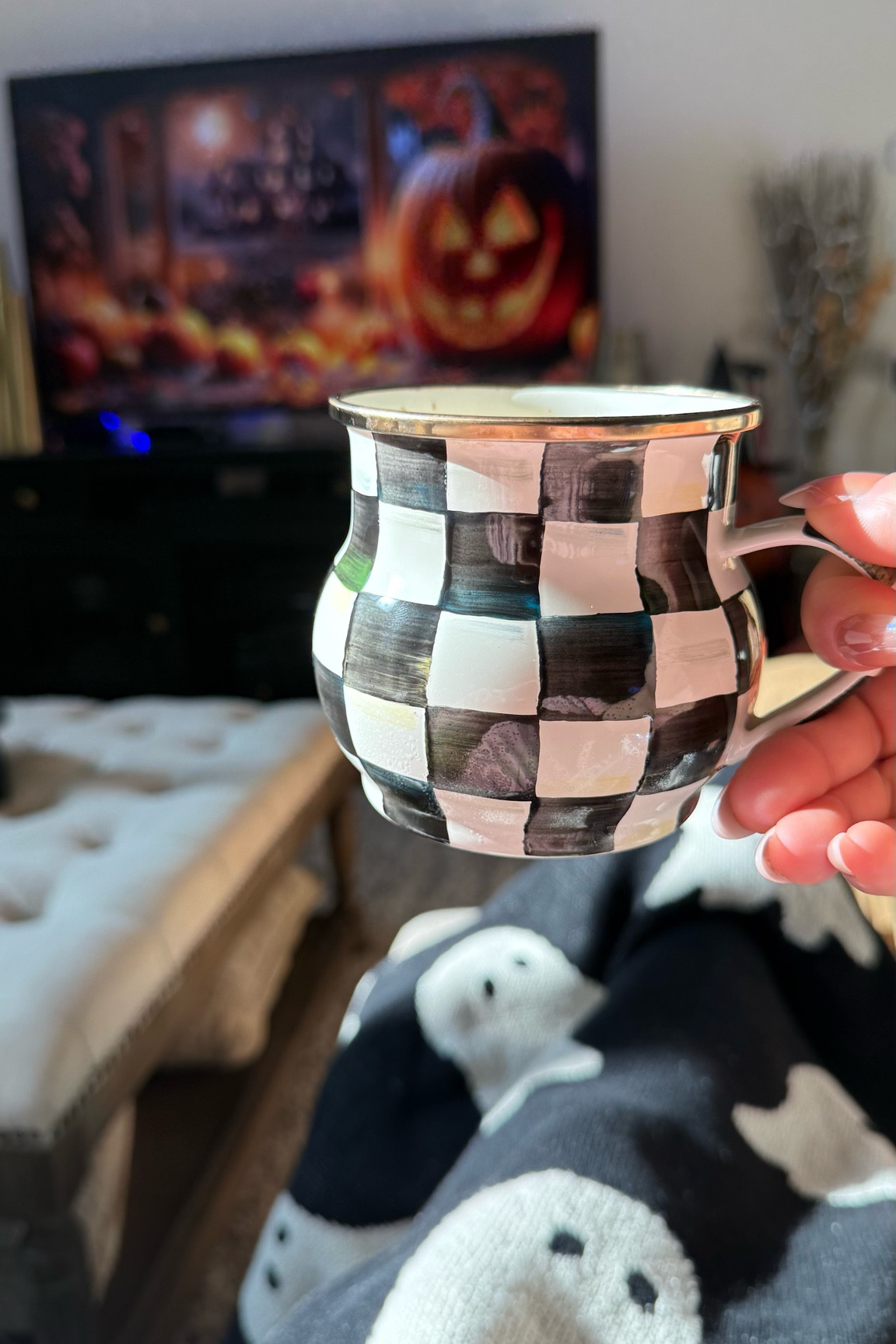 Cozy vibes🍁👻🍂

#LTKStyleTip #LTKHome #LTKSaleAlert