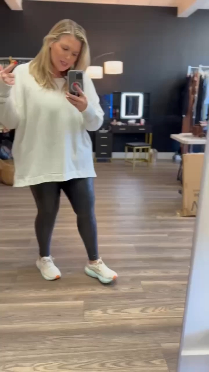 My go to sneakers! 


Plus size fashion, everyday outfit inspo, sneakers, comfy casual, casual outfit inspo

#LTKShoeCrush #LTKStyleTip #LTKSeasonal