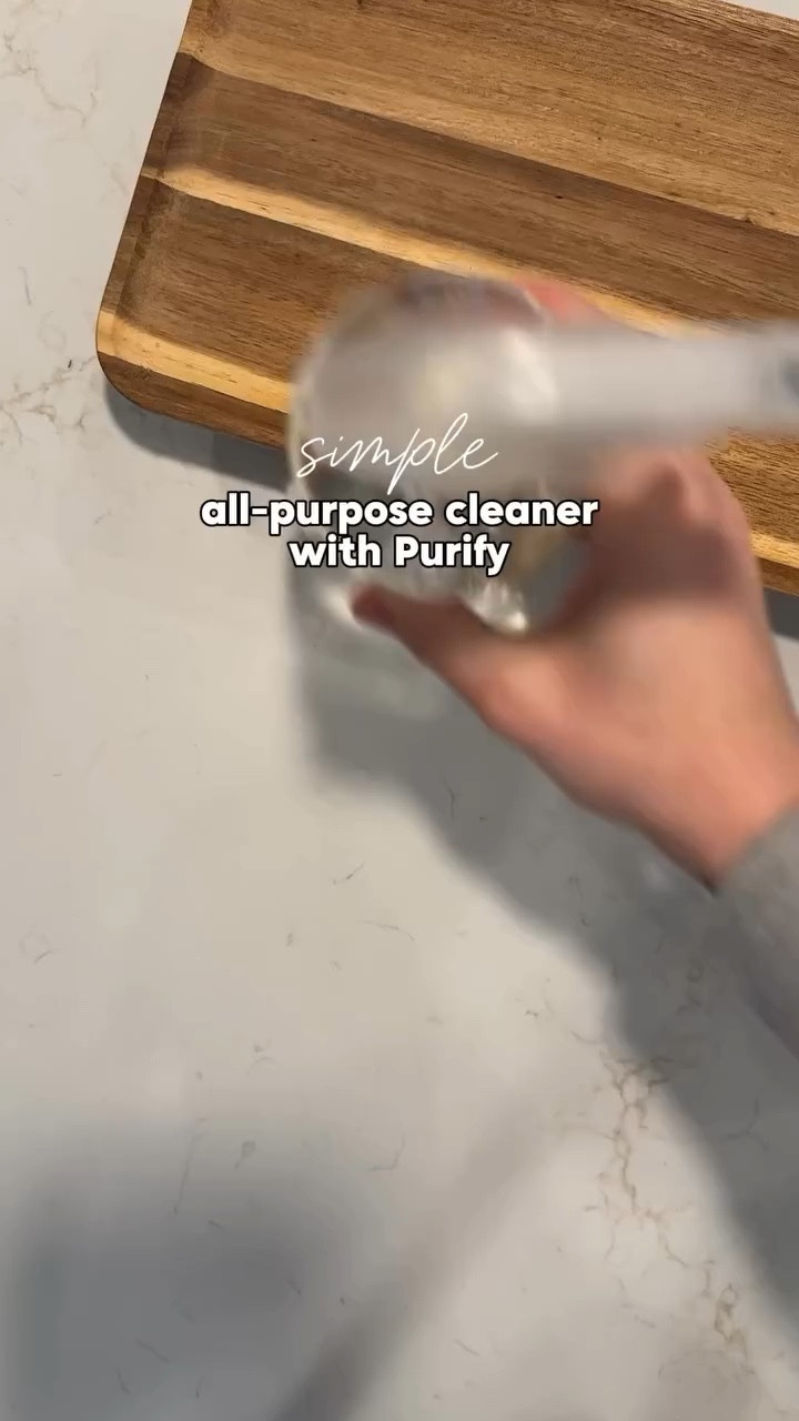 ✨ New Year, Fresh Start with this DIY Purify Cleaning Spray. ✨

🌿 Recipe:
Let’s detox our home and create a clean, uplifting environment
• 1 cup distilled water
• 1 cup white vinegar
• 20 drops Purify blend
• Optional: 1 tsp unscented liquid Castile soap
Add everything to a 16 oz spray bottle, shake, and clean your space naturally. 🧽

#ReviveEssentialOils #NaturalLiving