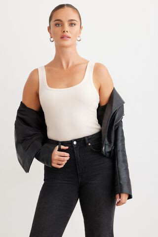 Dita Scoop Tank Top | Dynamite Clothing