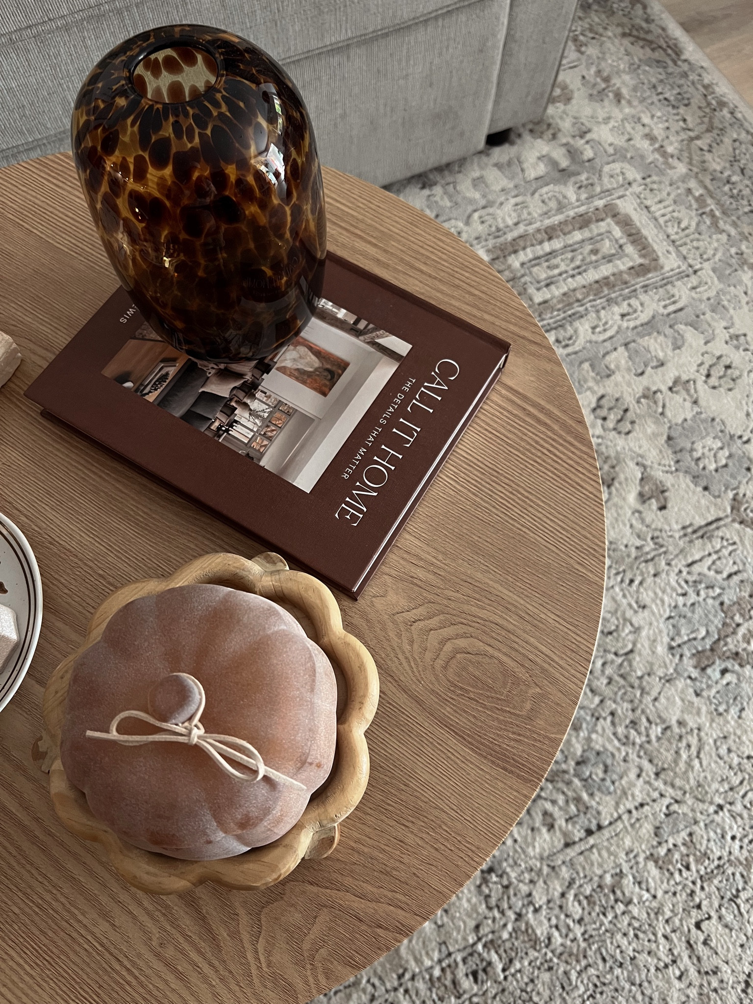 Amazon coffee table books

#LTKHome #LTKSeasonal #LTKFindsUnder100