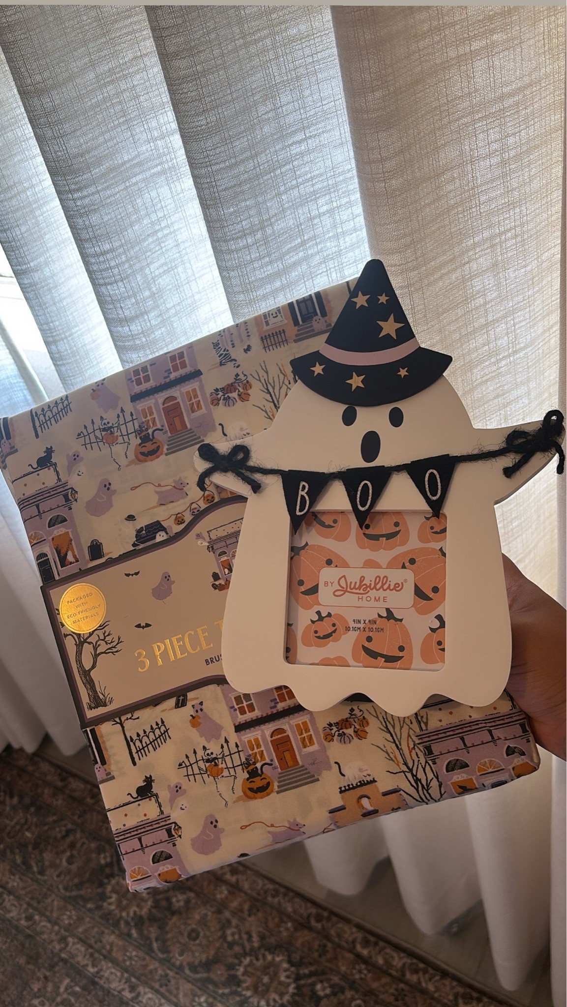 Halloween bedroom decor 👻🌙🔮✨

#LTKSeasonal #LTKHome #LTKKids