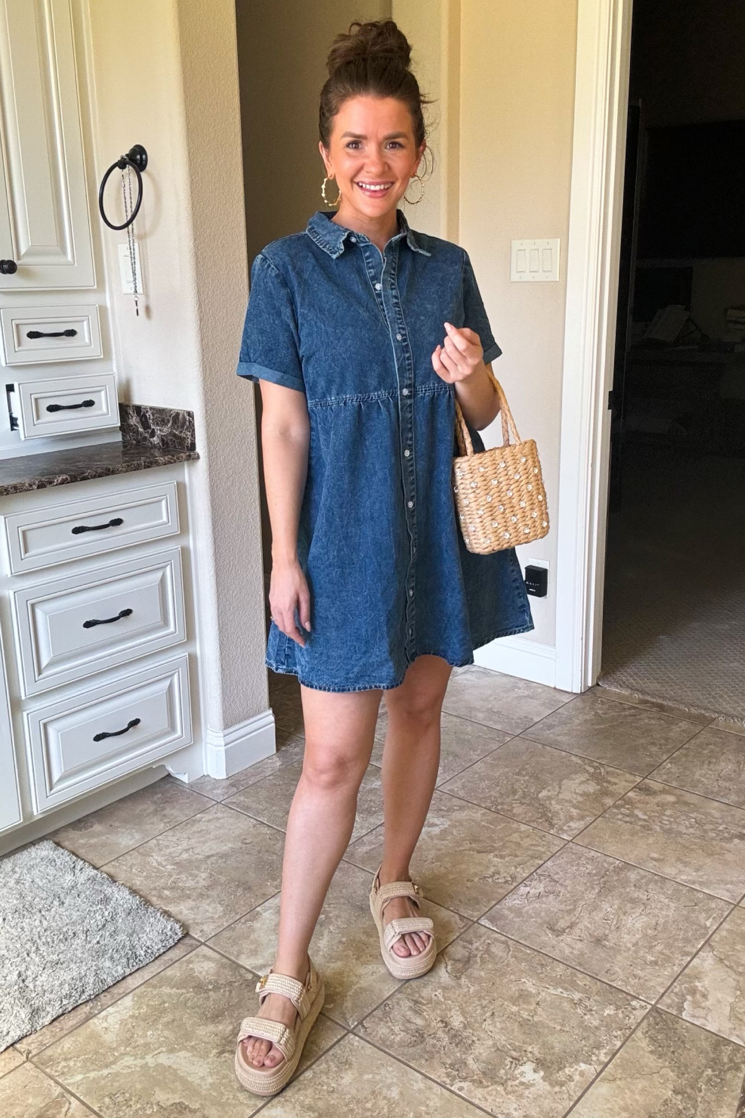 ☀️Another perfect summer dress, and it’s on sale today! I love outfits that have versatility and this one is no exception, great for a busy work day or lounging by the pool 😎

#LTKSaleAlert #LTKShoeCrush #LTKSummerSales