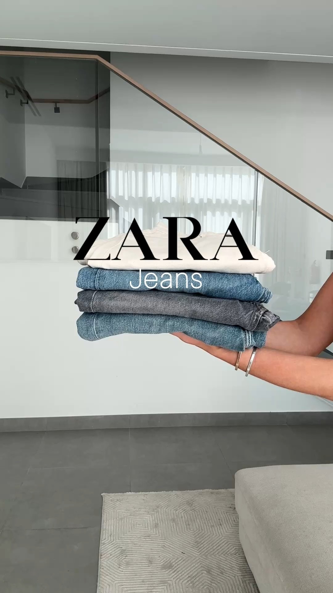 Zara Jeans Haul

Everyday outfits | knitwear | jumpers | basics | new balance | adidass

#LTKuk #LTKwinter #LTKspring