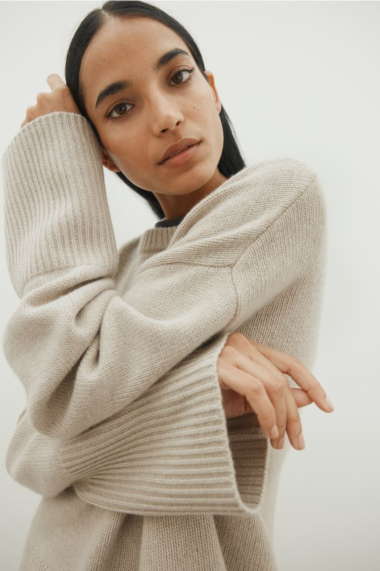 Cashmere-blend jumper | H&M (UK, MY, IN, SG, PH, TW, HK)