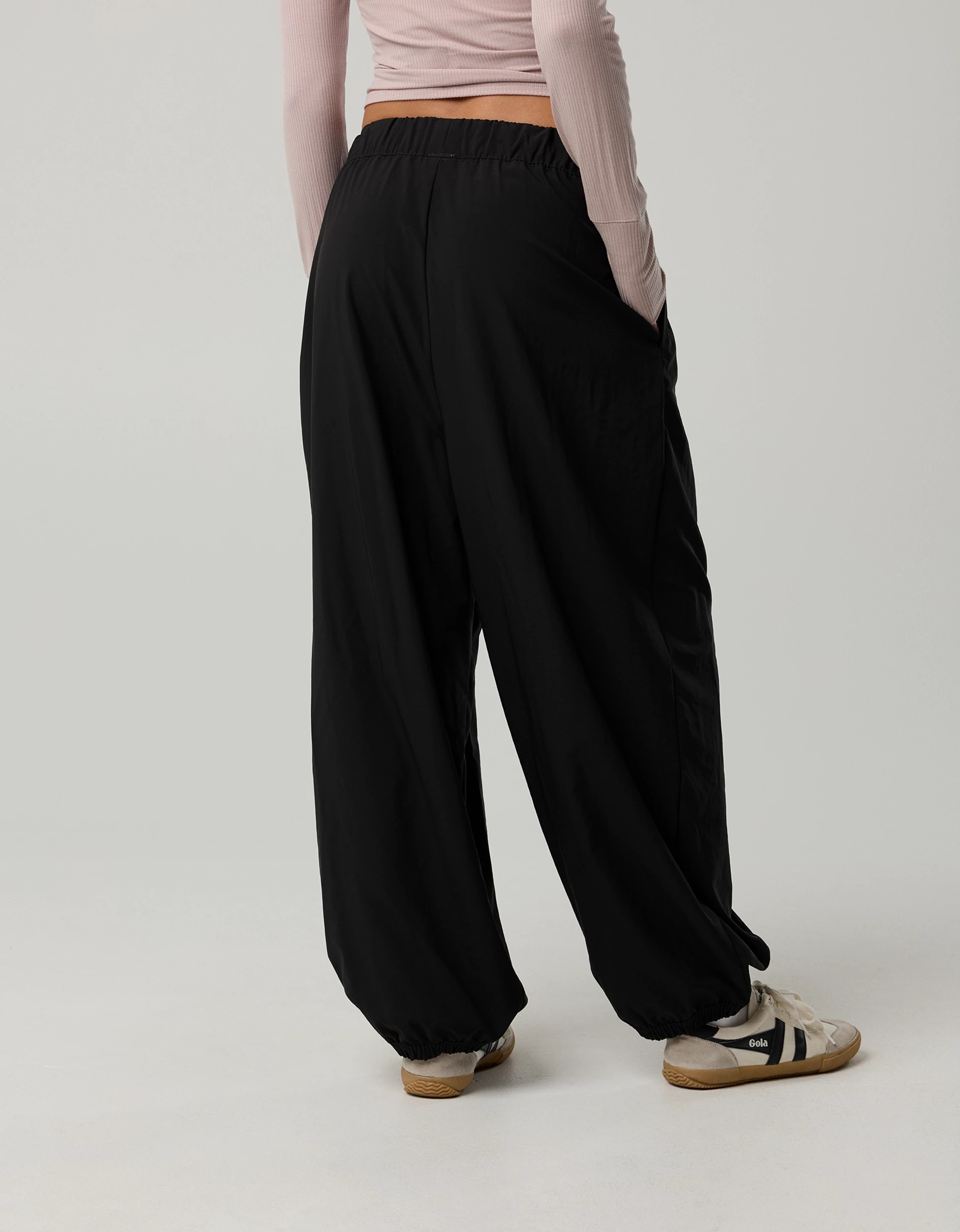 OFFLINE By Aerie Nice Moves Balloon Pant | American Eagle Outfitters (US & CA)