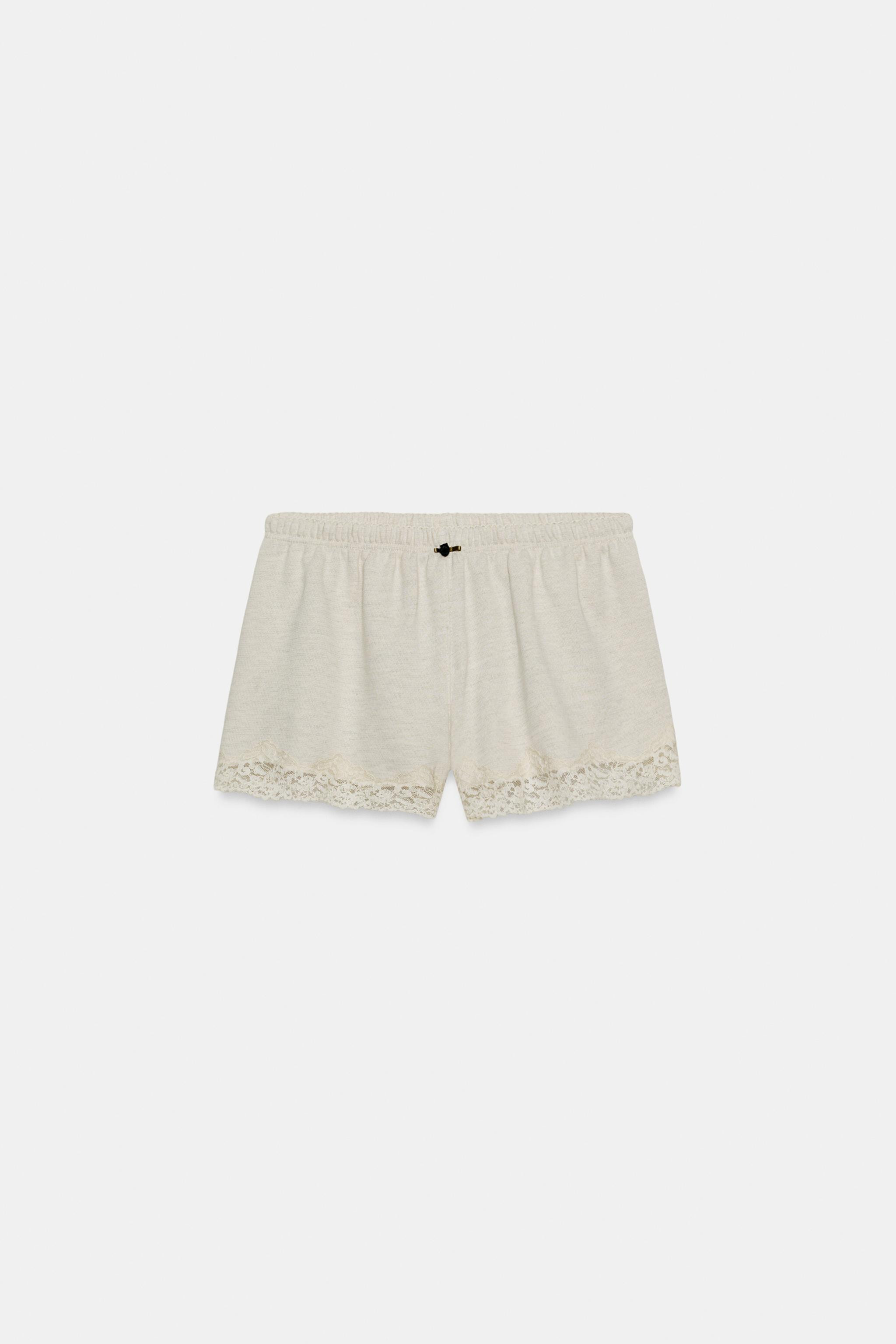 SHORT AVEC DENTELLE COMBINÉE | Zara US