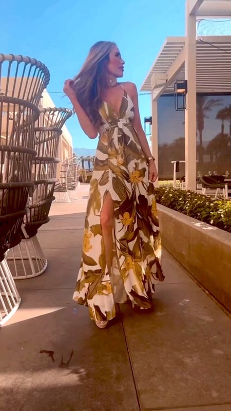 Did you know the #JWMarriott in Palm Springs has gondolas that take you inside the hotel and offer rides to their hotels on property?!  Yes, it's that big and so fun!!  If you ever come to this pretty city in the desert do stay at the Marriott Desert Springs!!

Links to my flowing tropical dress and alternates along with my accessoires  in bio!

#LTKSeasonal #LTKunder50 #LTKtravel