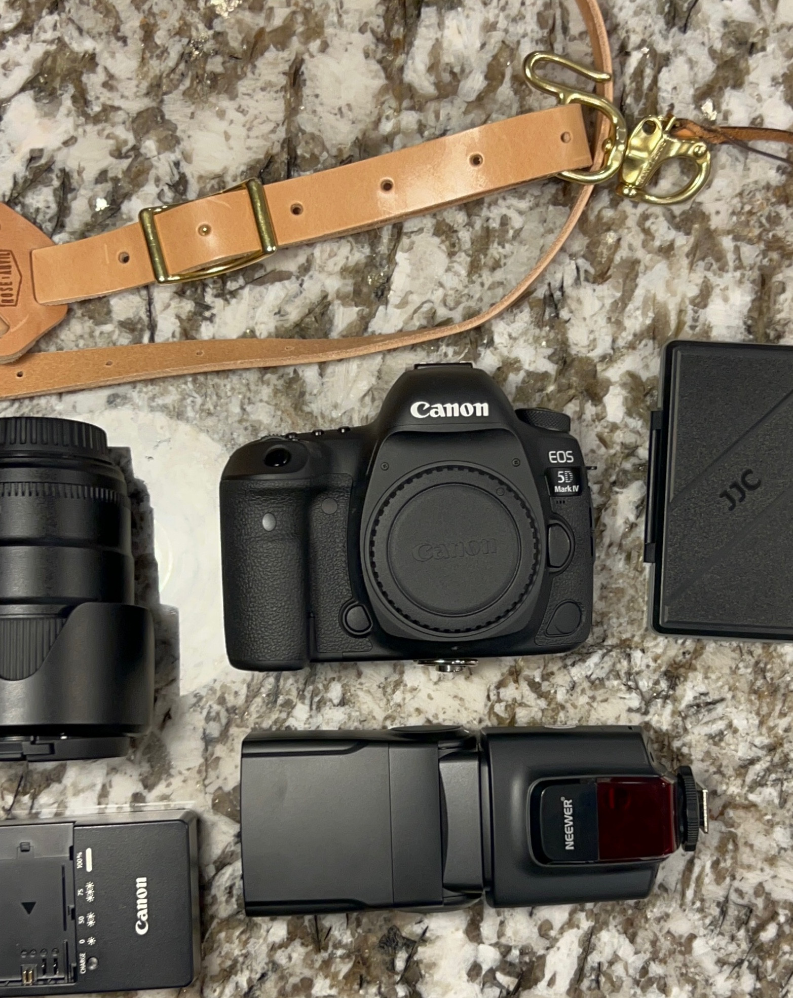 photography gear

#LTKsalealert #LTKU #LTKFind
