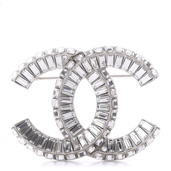 CHANEL

Baguette Crystal CC Brooch Silver


55 | Fashionphile