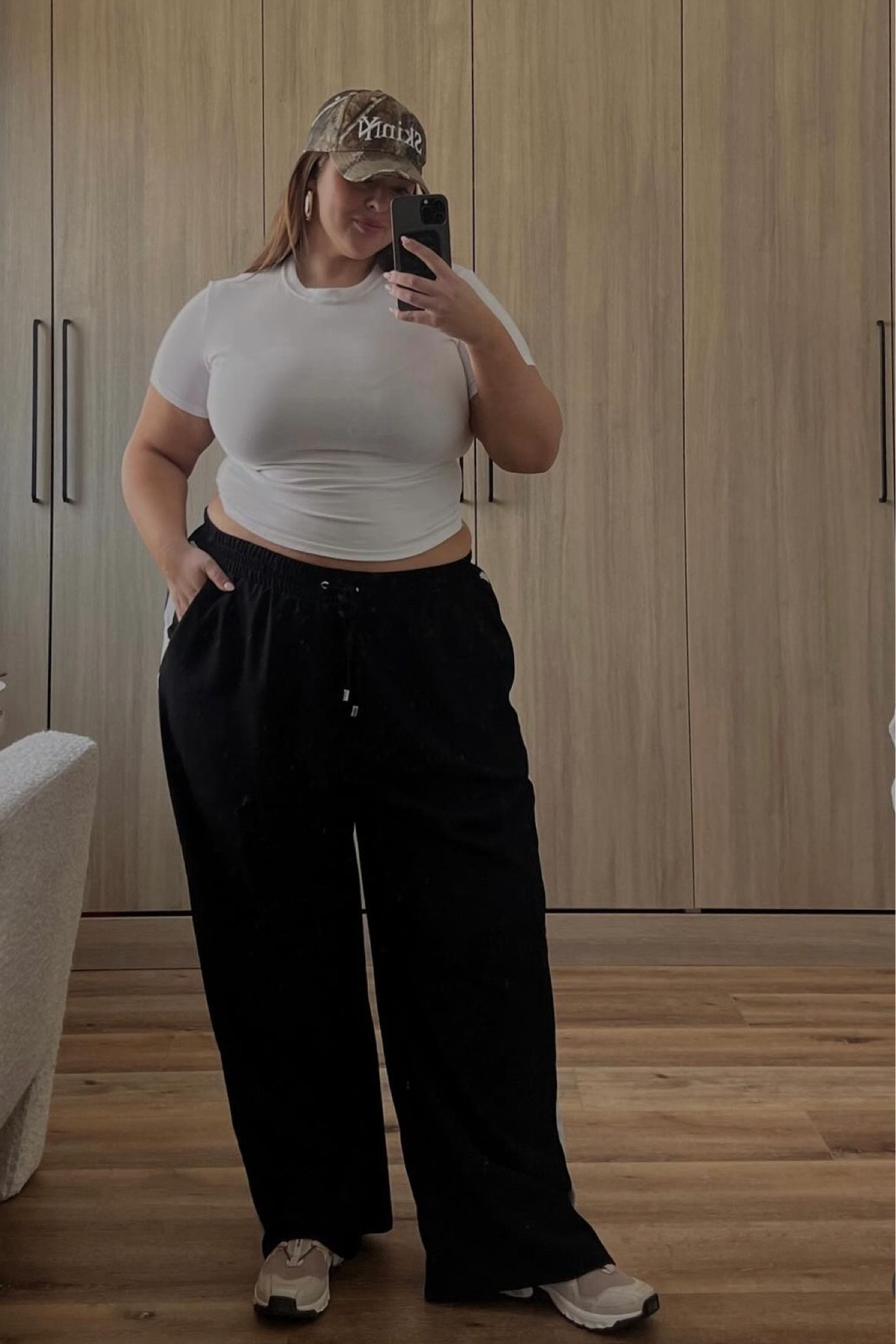 What i wear on a typical day !!

Casual outfit, loungewear, summer outfit, travel outfit, sneakers, track pants 

#LTKPlusSize #LTKStyleTip #LTKShoeCrush