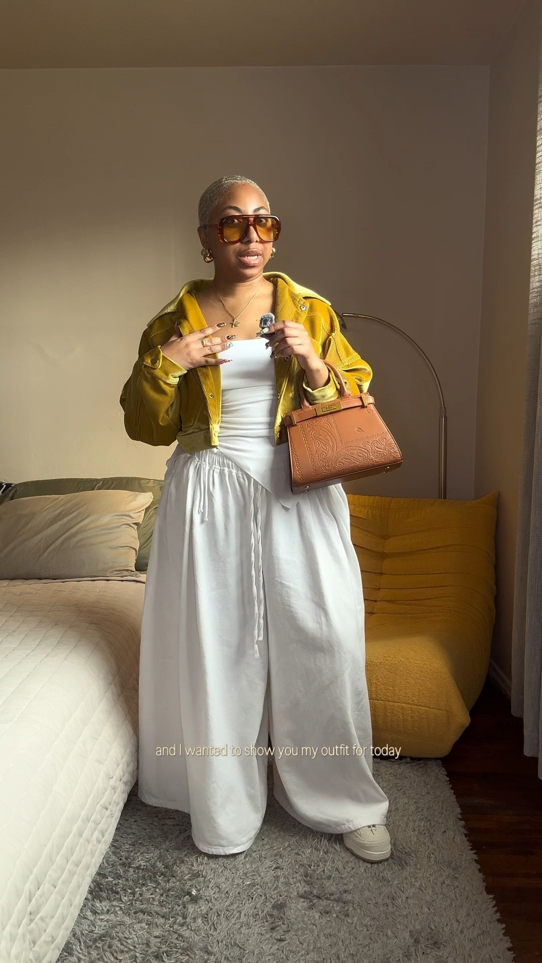 All white with a pop of color is always a go to 💛

#LTKMidsize #LTKootd