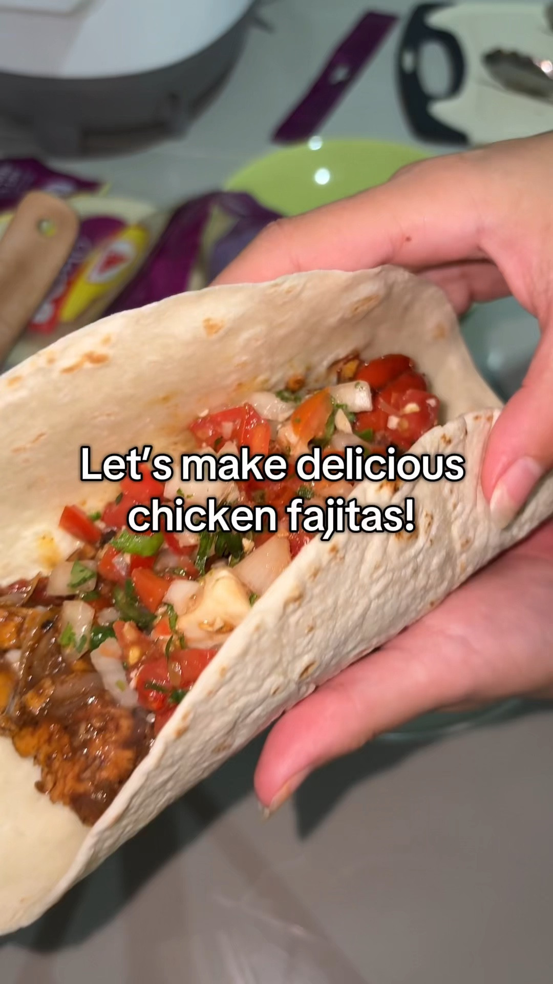 easy and quick chicken fajitas! 😋ingredients and products used are linked below! 🫶🏼🫶🏼🫶🏼

#LTKHome #LTKFamily