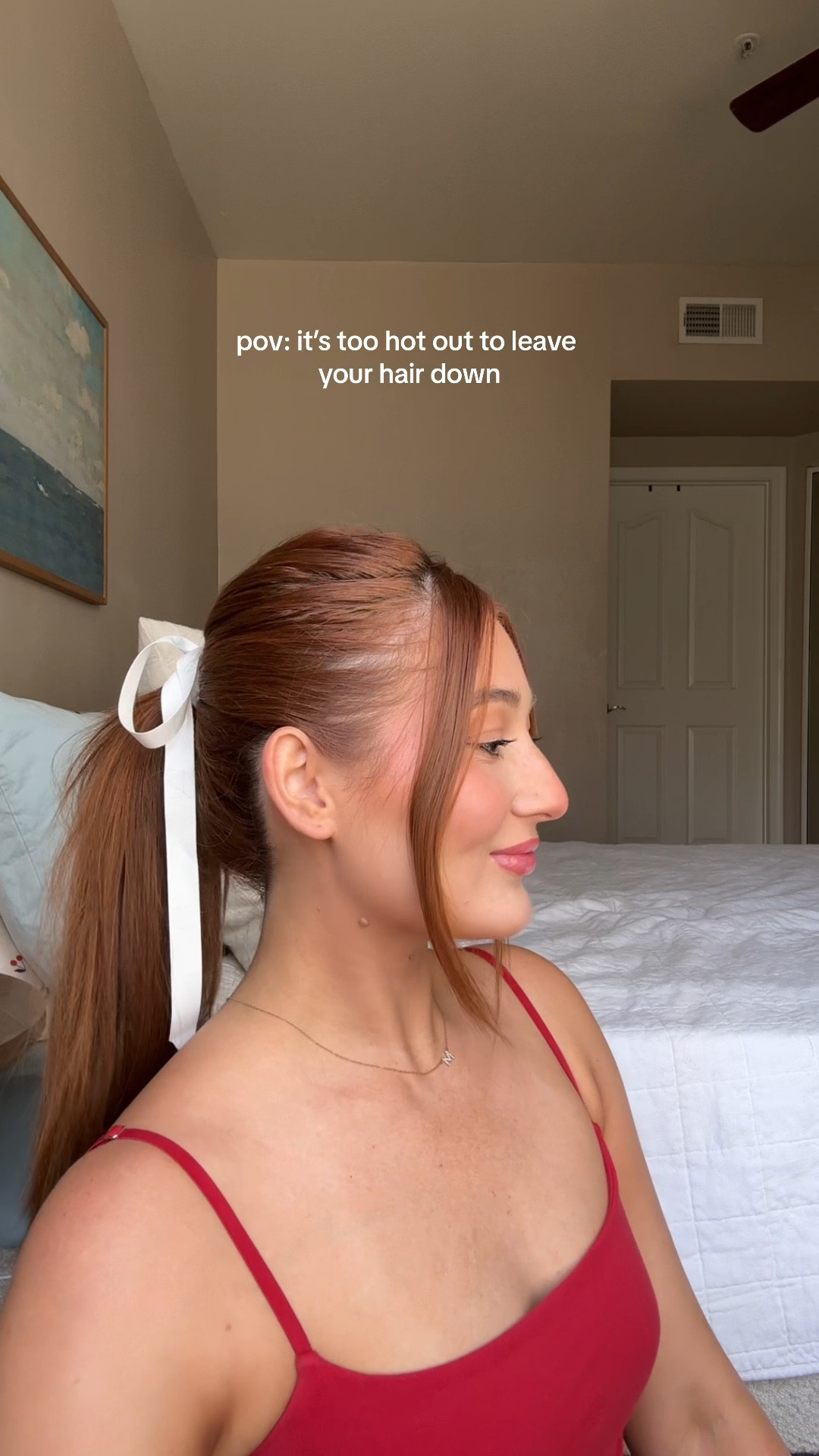 Easy ponytail hairstyle. 