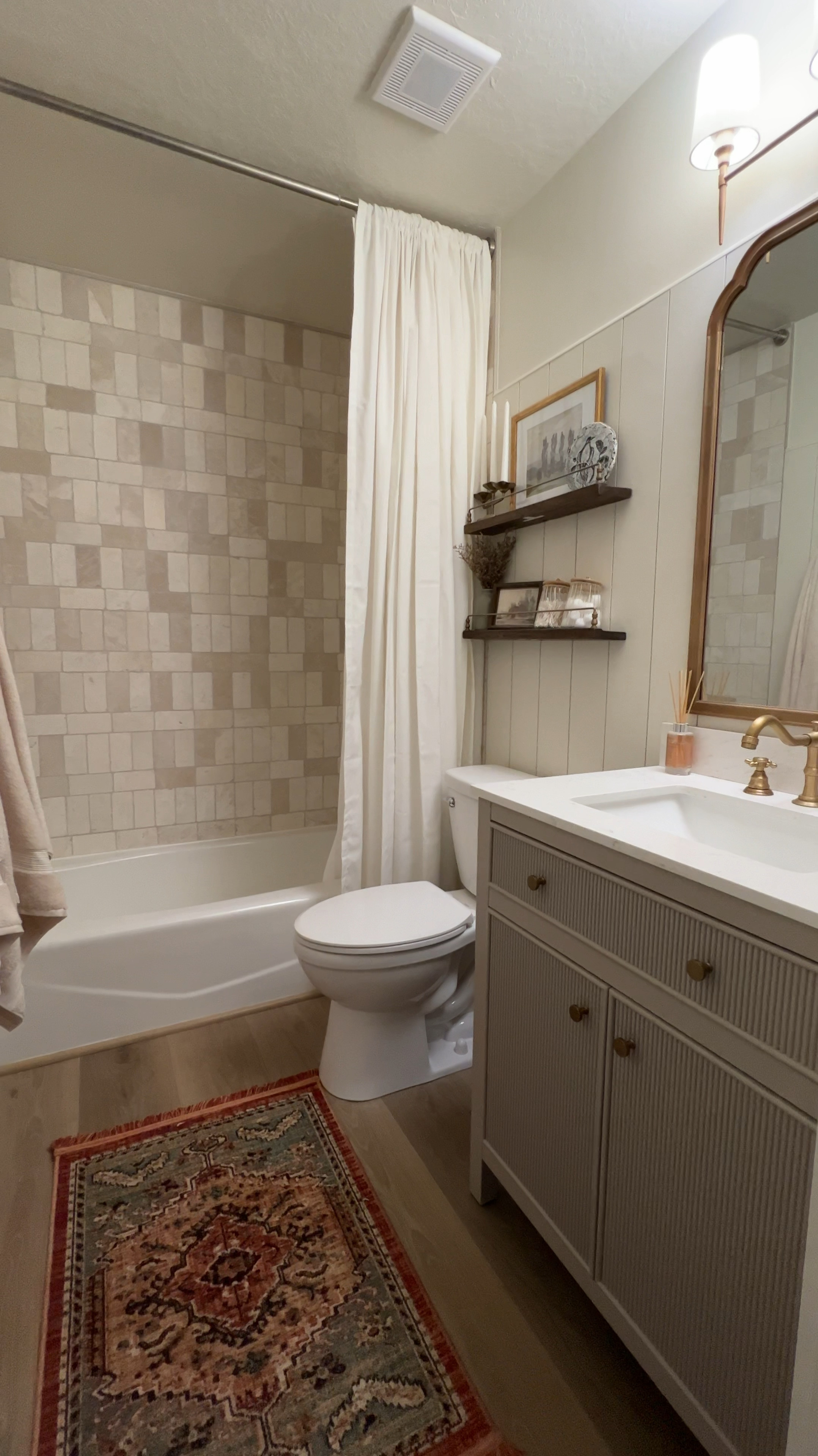 Bathroom renovation ❤️

#LTKFindsUnder50 #LTKHome #LTKSaleAlert