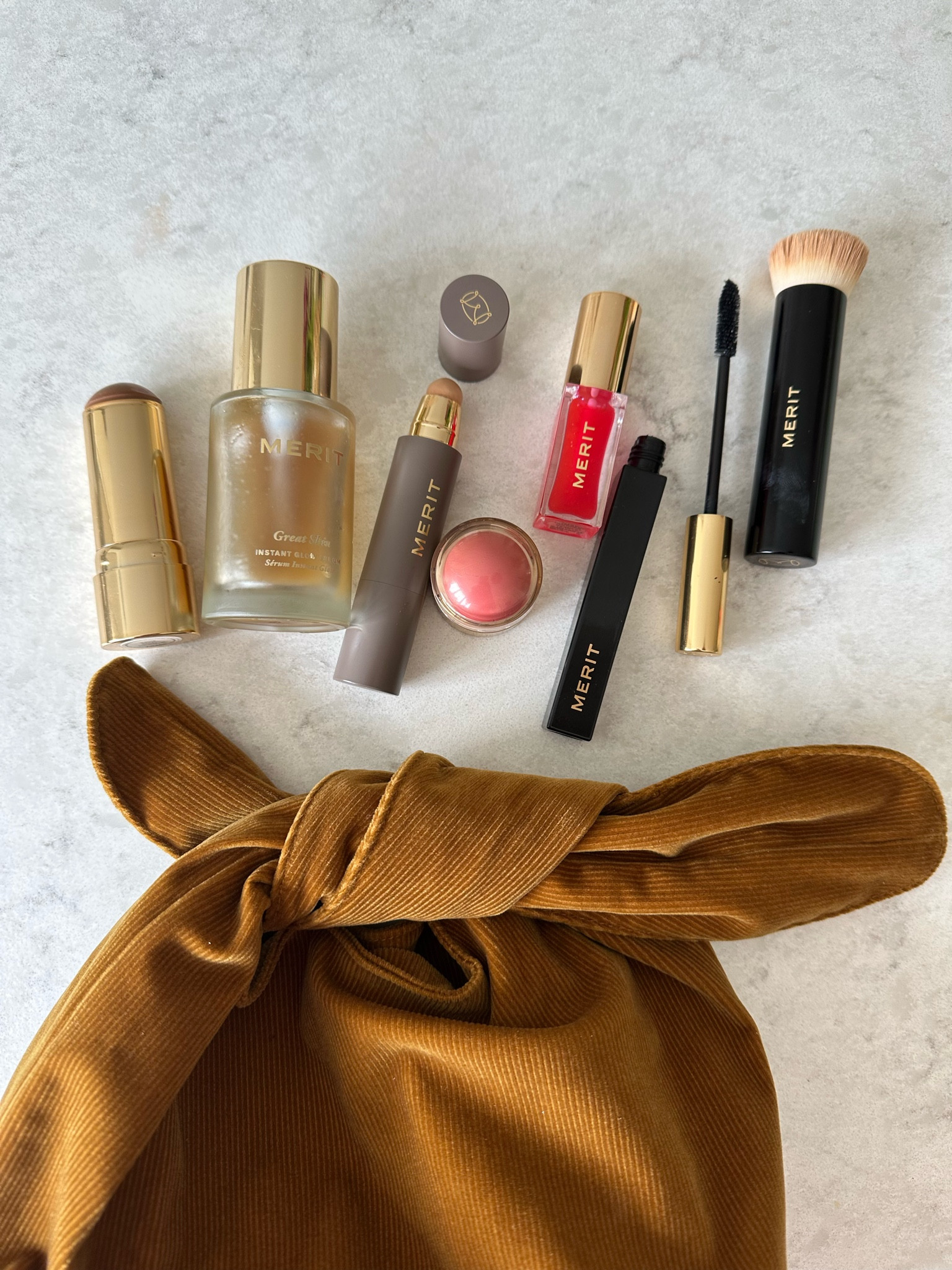 Merit Beauty-
Free shipping on $40+ orders and free cosmetic pouch with your first order!


#LTKbeauty #LTKstyletip