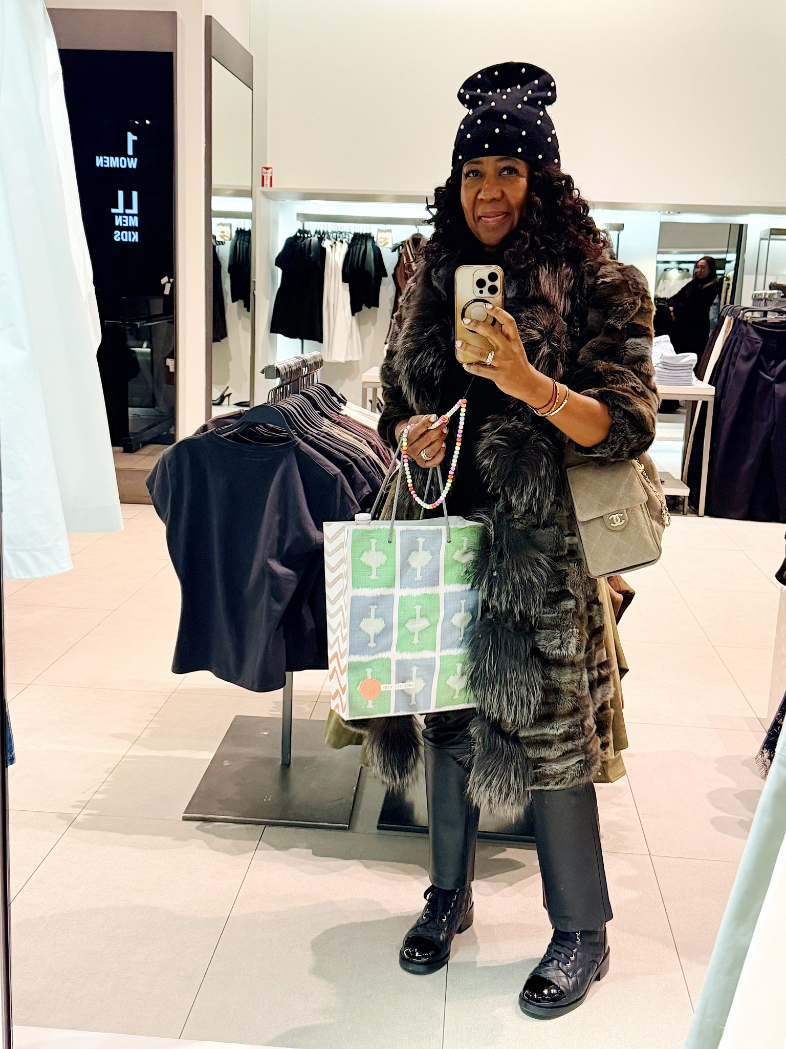 Winter errands in NYC, but  make it cute. 

#LTKgrwm #LTKootd #LTKdayinmylife