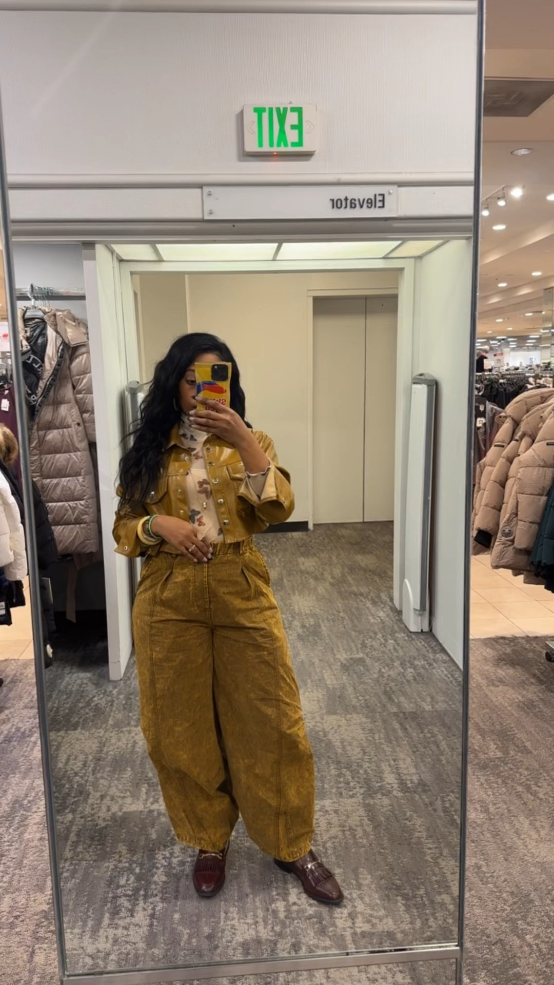 Barrel Jeans

#LTKSeasonal #LTKStyleTip