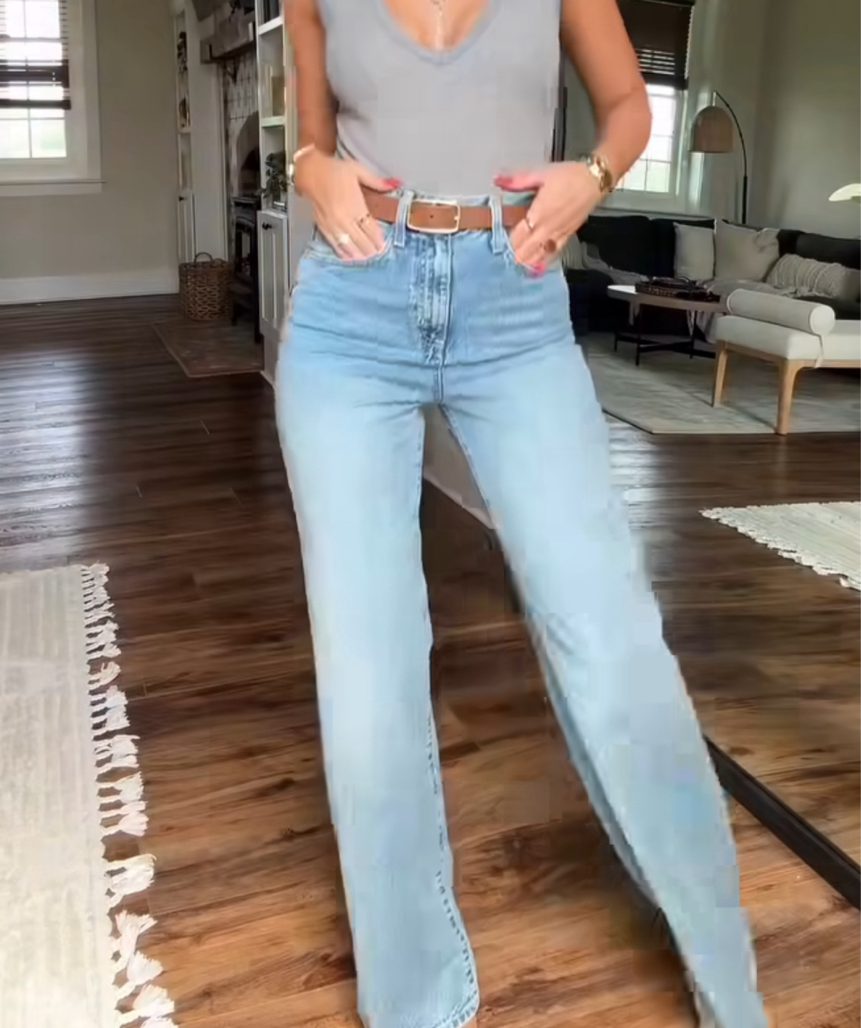 Wide leg ribcage jeans 
Must have 

#ribcage #levis 

#LTKStyleTip #LTKFindsUnder100 #LTKWorkwear