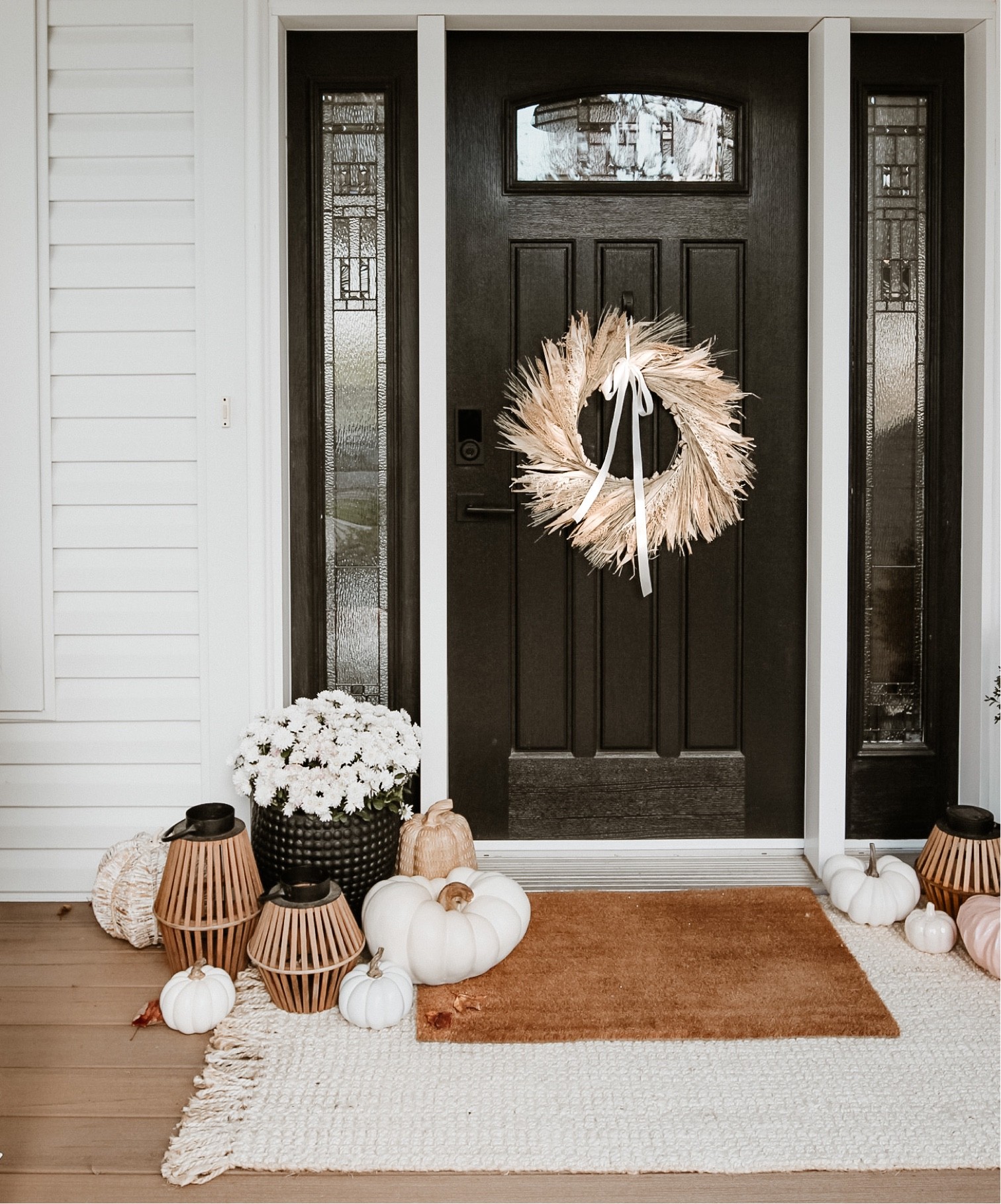 Fall front porch decor

#LTKhome #LTKSeasonal #LTKstyletip