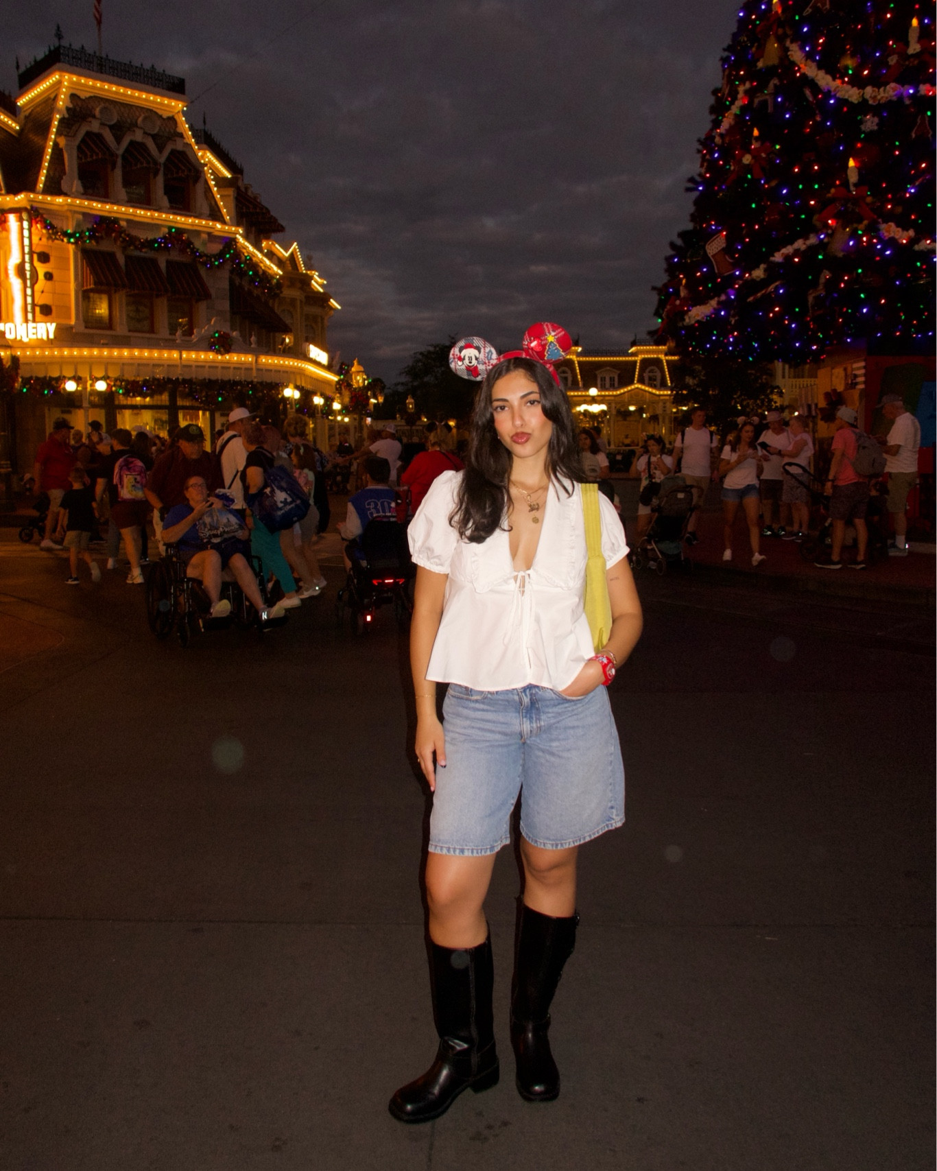 Christmas outfit 🤍