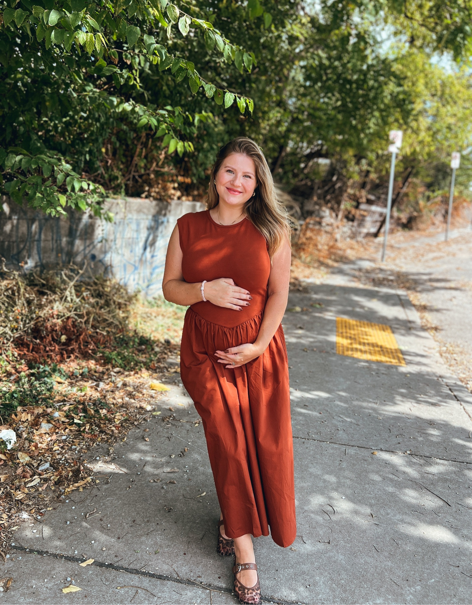 #25weekspregnant 

#LTKBump