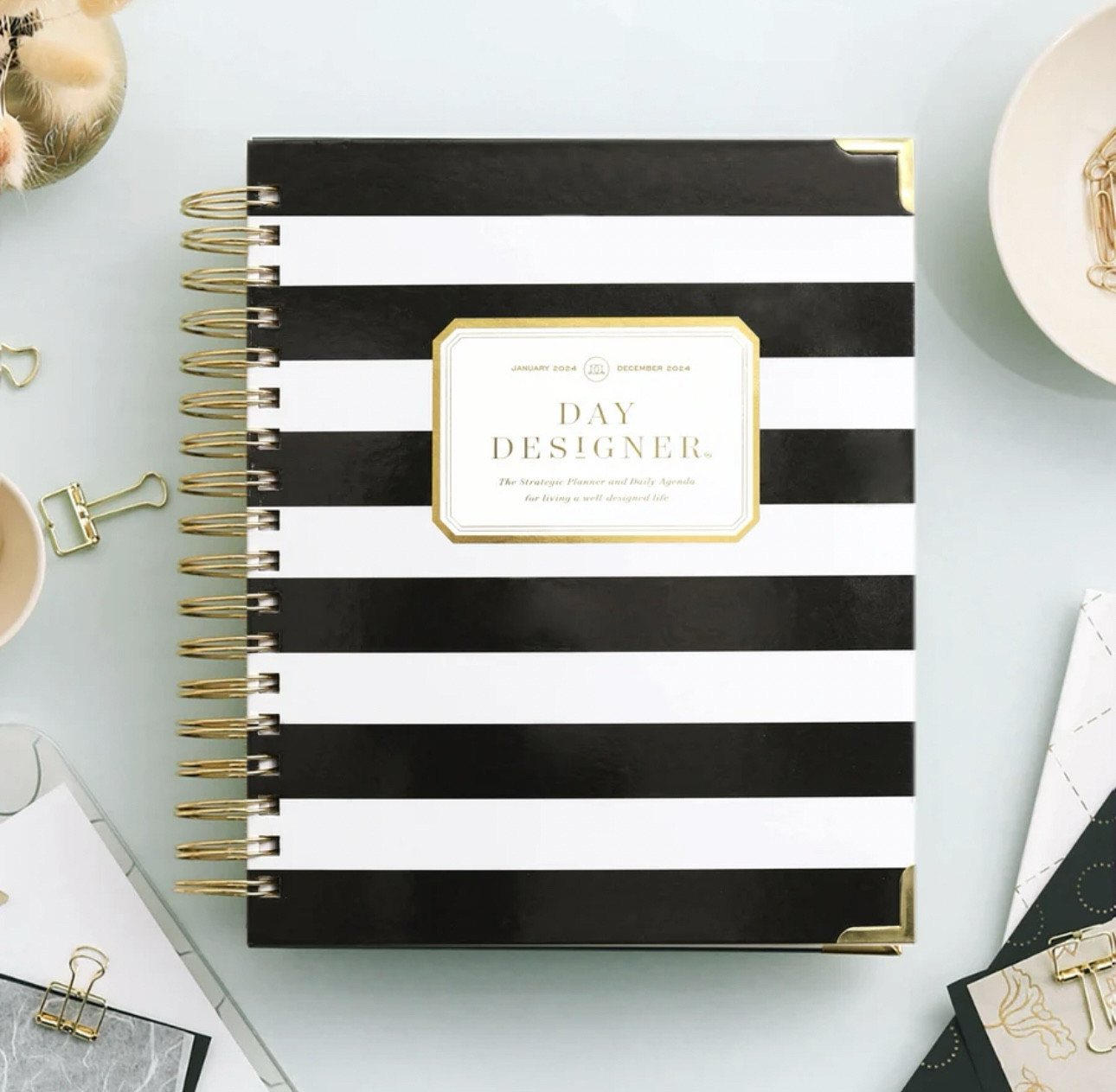 2024 Planner 

#LTKGiftGuide #LTKSeasonal #LTKsalealert