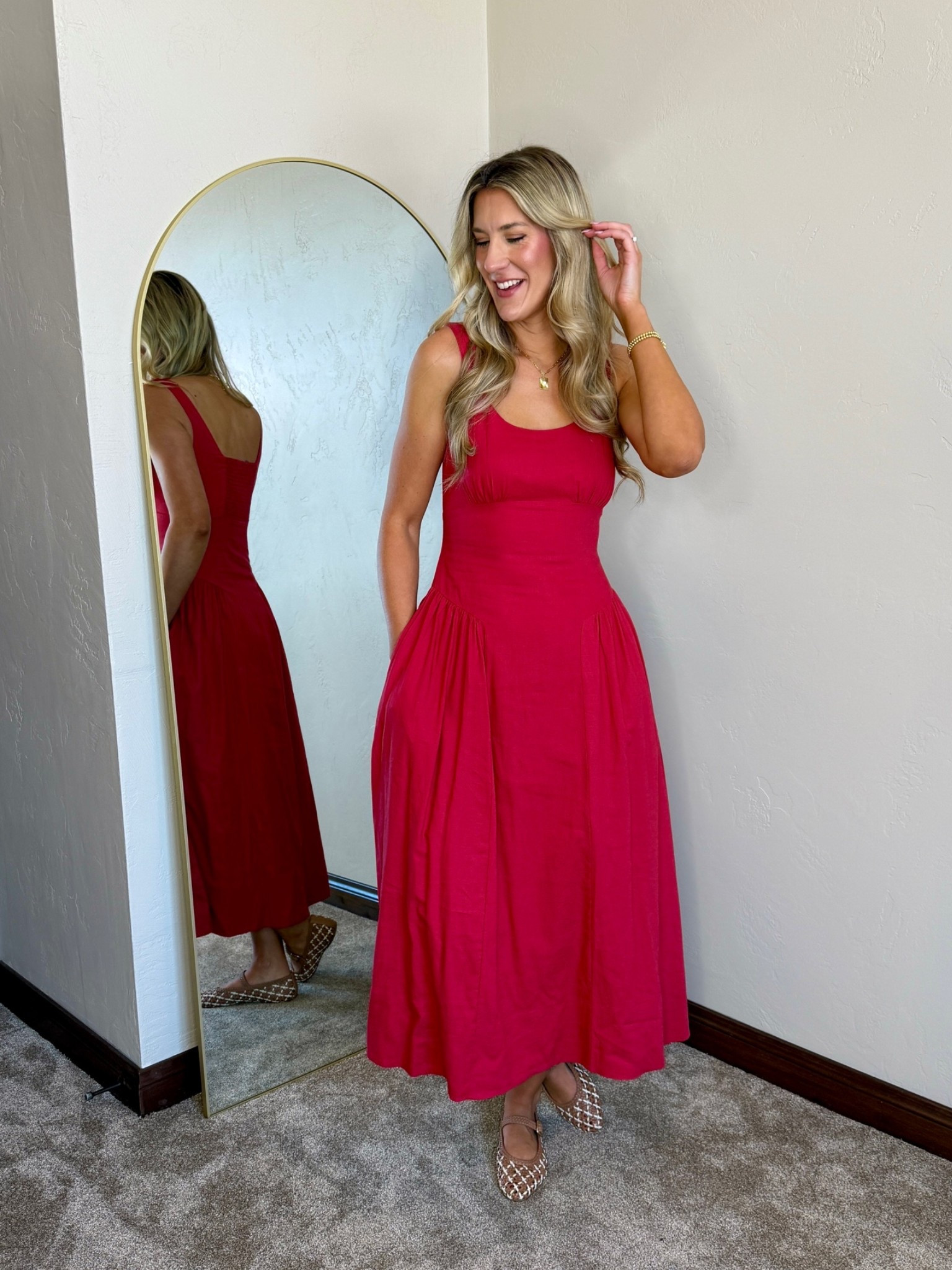 Wearing my true size medium tall 

I’m really impressed with the fit and the torso length on this one usually they don’t fit as tall girls but this ￼one is perfect perfection and it’s cotton. 

Event dress, midi dress, cotton dress, European dress, travel dress

#LTKSeasonal #LTKTall #LTKSaleAlert