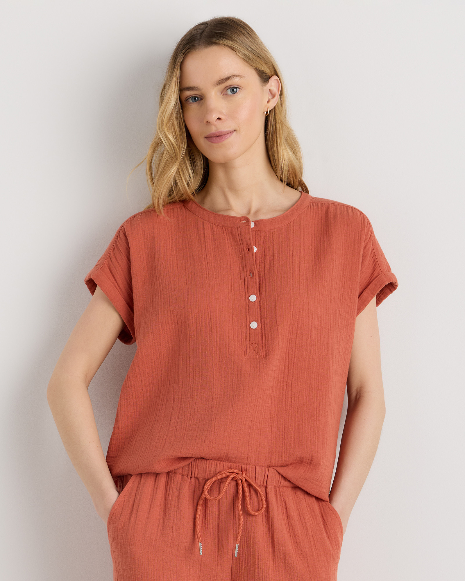 Quince | Women's Gauze Roll Sleeve Shirt in Toasted Coconut, Size XS, Organic Cotton | Quince