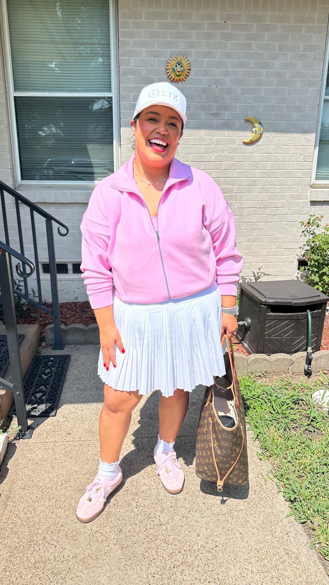 🎀My full zip is from @spanx from their Air Essentials line which is so comfy and cozy! I’m wearing an XL. #spanxpartner #ShapedbySpanx 

💗My pleated white athletic skirt is from @adidaswomen and I love it because it’s lightweight and has shorts underneath. #YouGotThis 

🌸I LOVE LOVE LOVE the adidas gazelles, I find them way more comfortable for my wide foot. I just got these pink ones in and I couldn’t wait to wear them! I would size down 1/2 to 1 full size from your normal shoe size. 

Related to: athleisure, midsize outfits, #ltkcon #latinacreators #latinacreator #travelessentials #packwithme 

#LTKMidsize #LTKCon #LTKActive