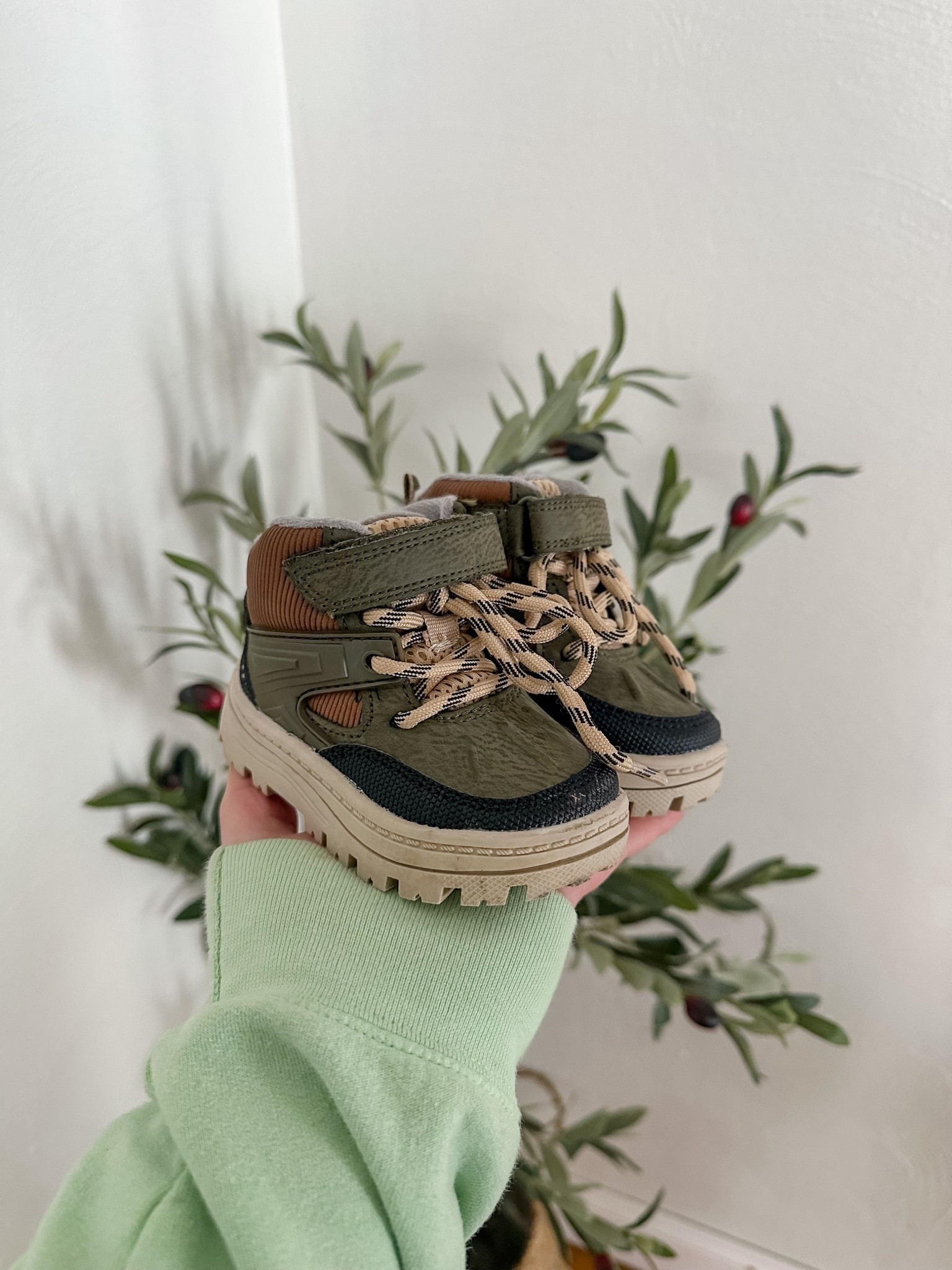 we are loving these little Carter’s boots this winter! now on sale for under $20! 

#LTKSaleAlert #LTKKids #LTKBaby