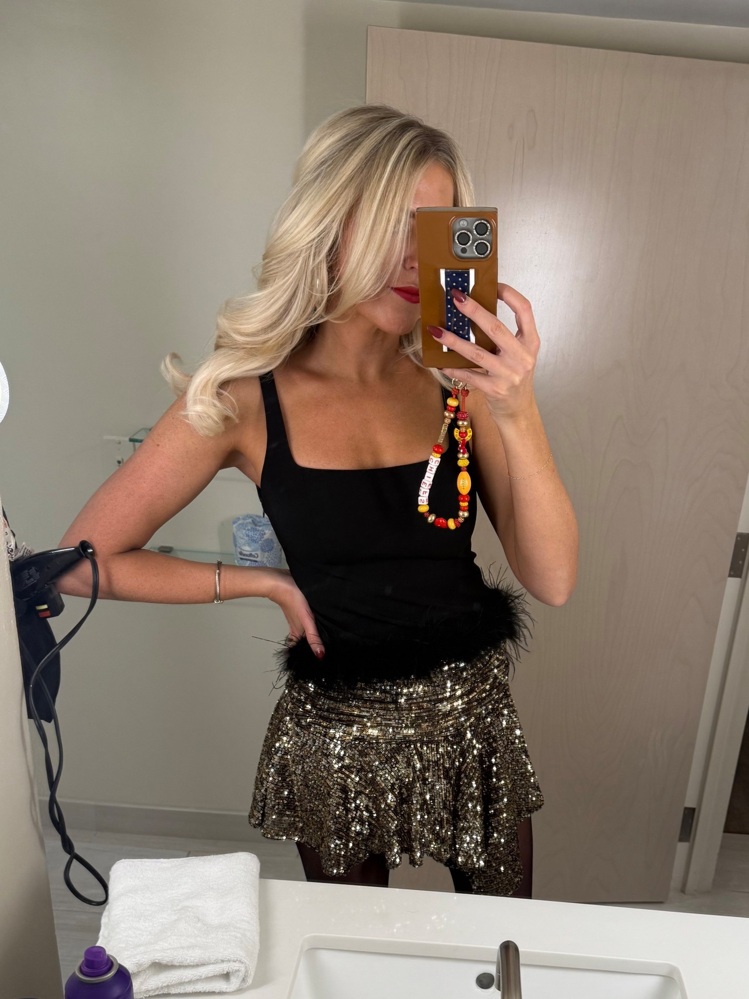 Love this feather tank! Skirt is Zara 

#LTKHoliday