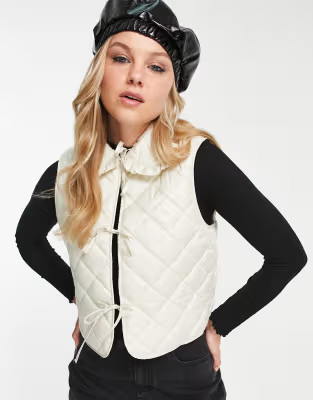 Monki quilted gilet with collar in cream | ASOS | ASOS (Global)