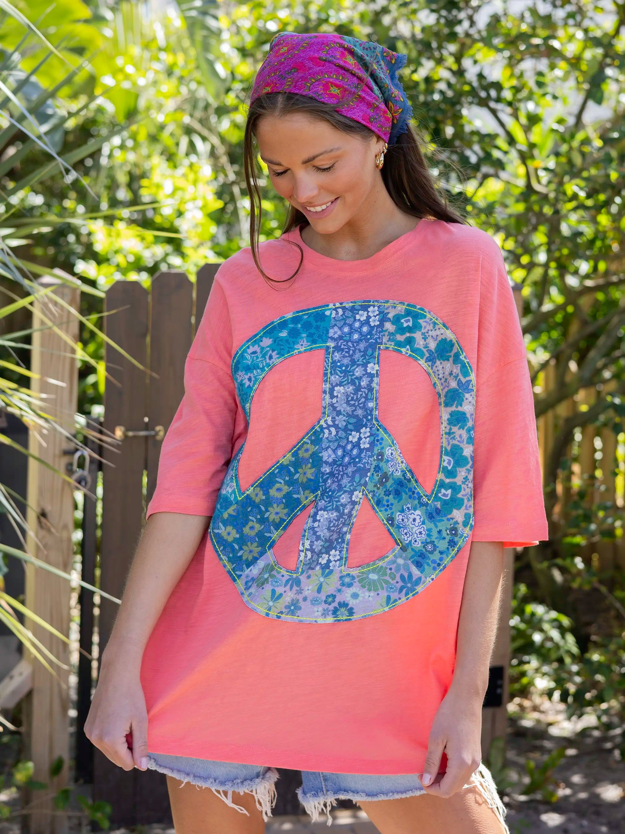 Oversized Cotton Applique Tee - Coral Peace Sign | Natural Life